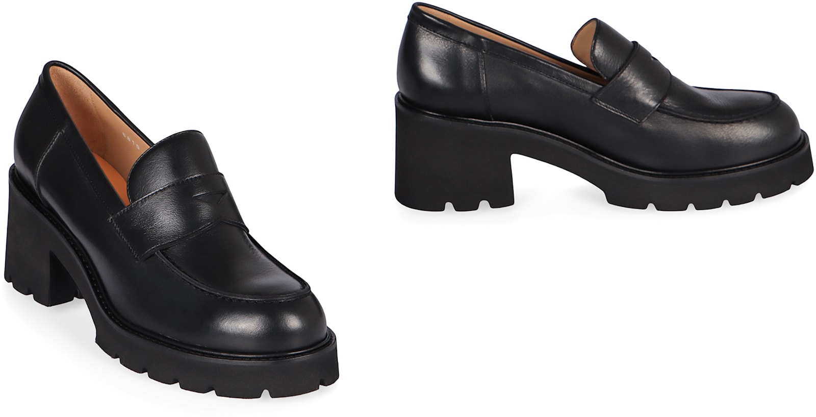 Doucal's Leather Moccasins In Black