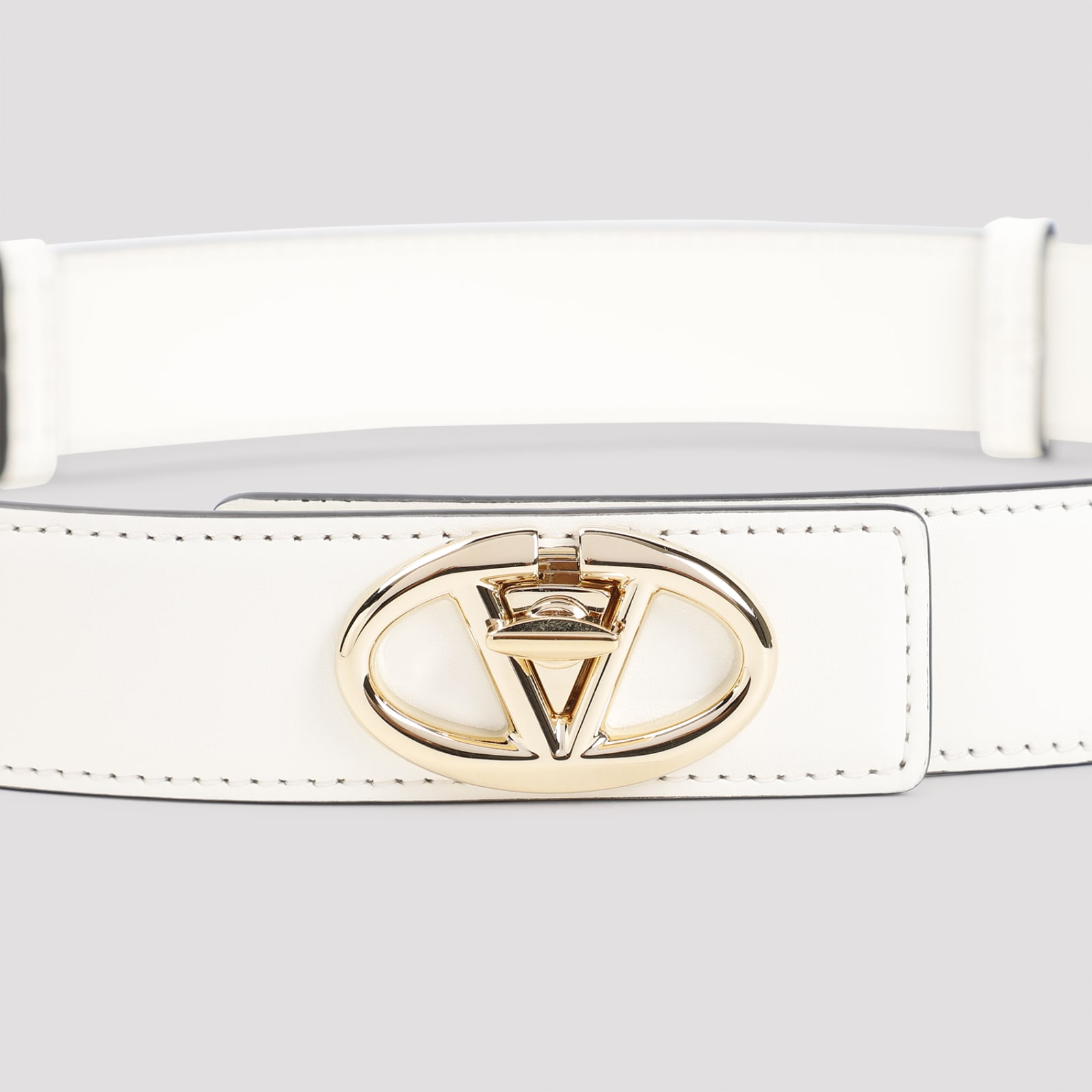 Shop Valentino Vlogo Belt In Ivory