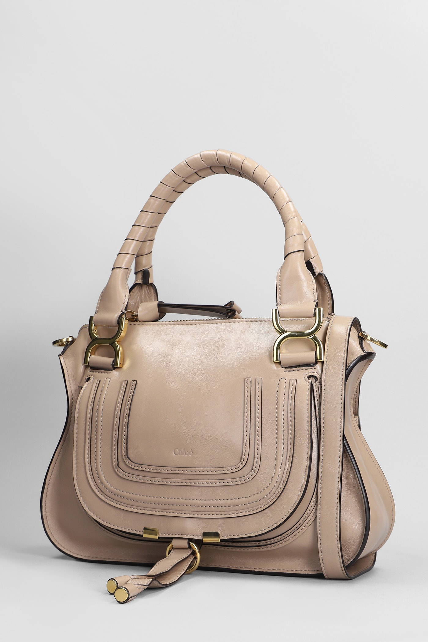 Shop Chloé Mercie Shoulder Bag In Beige Leather