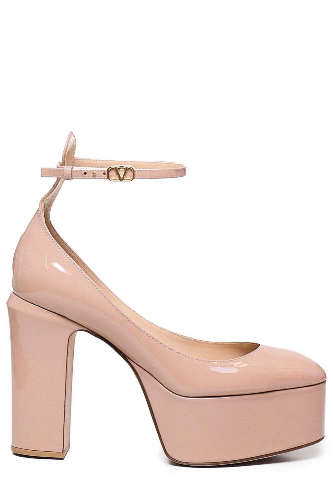 Tan-go Vlogo Plaque Platform Pumps