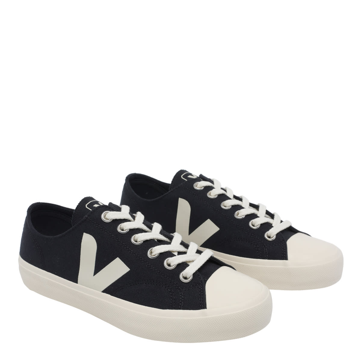 Veja Wata Ii Pierre Canvas Sneakers In Black