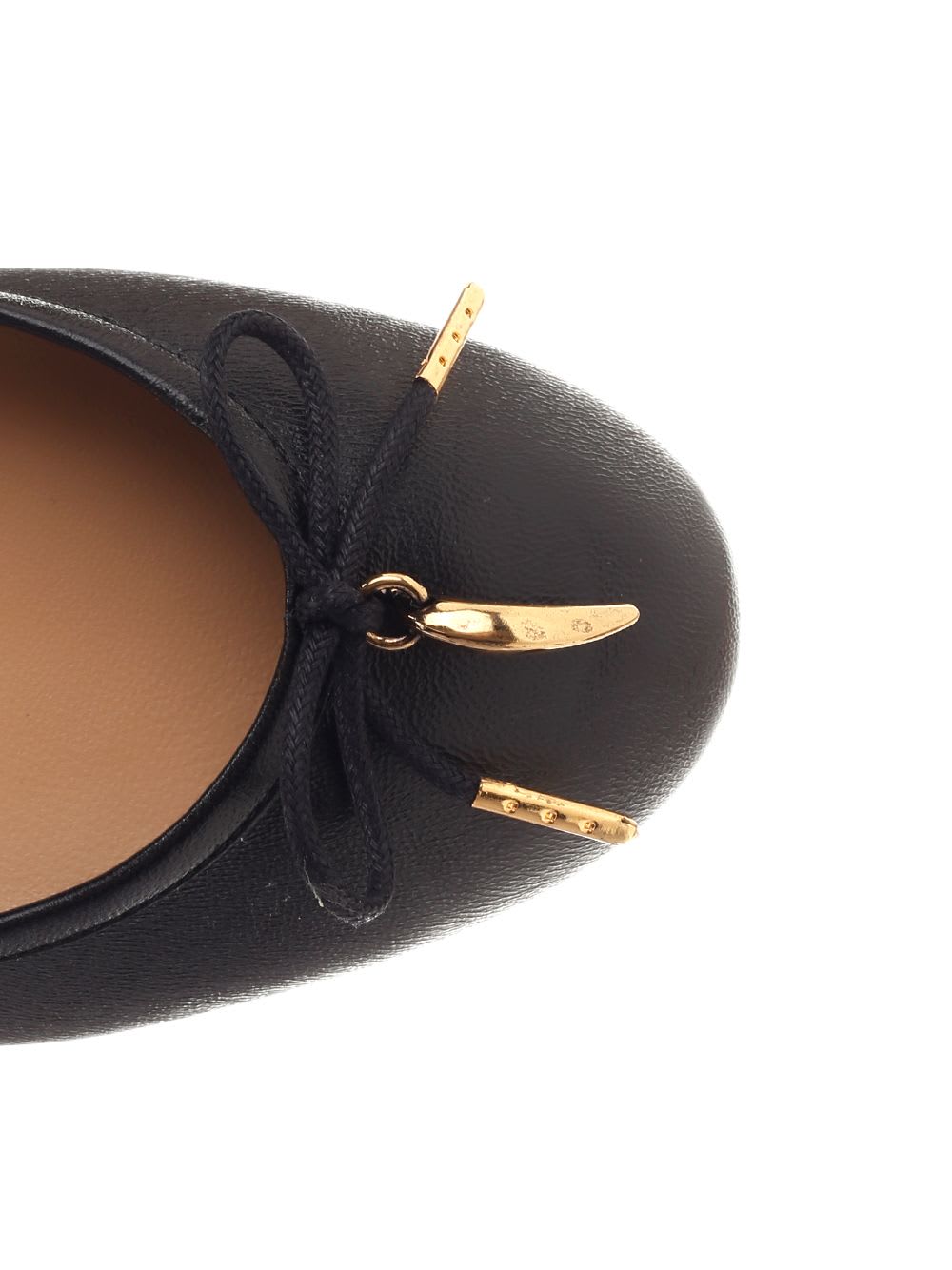 Shop Chloé Iris Flat Shoes In Black