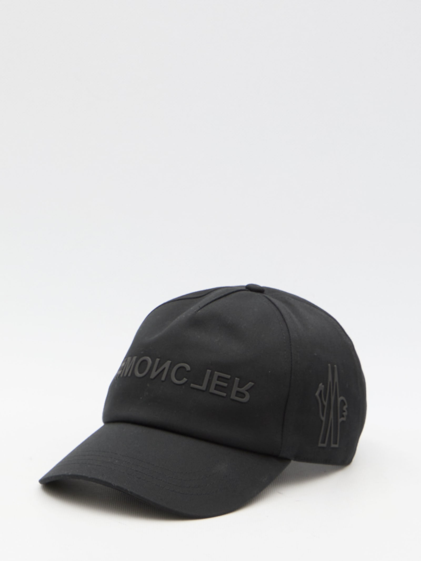 Moncler Baseball Cap With Logo In Black