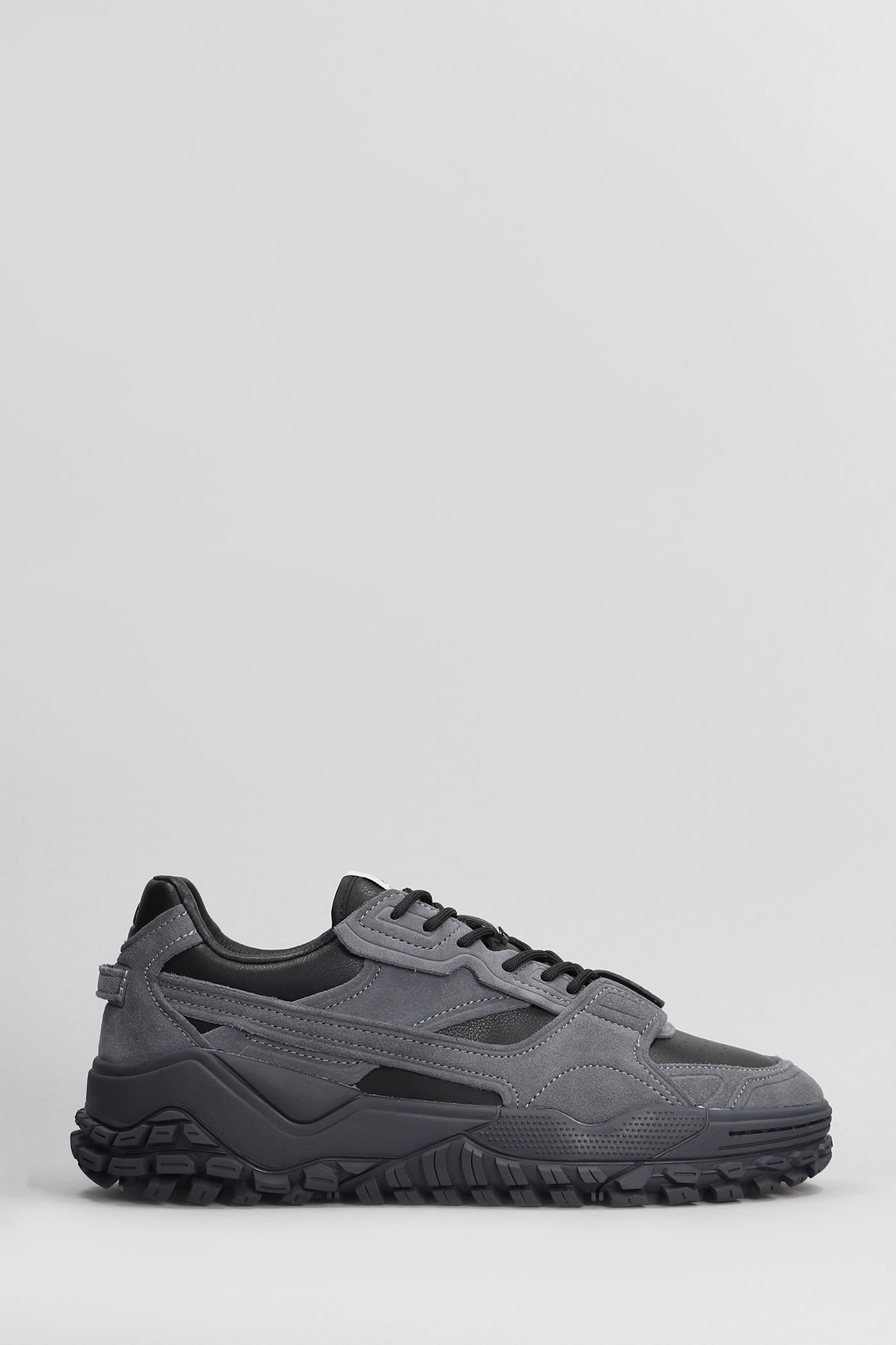 Lsr Luxe 001 Sneakers In Black Suede And Leather