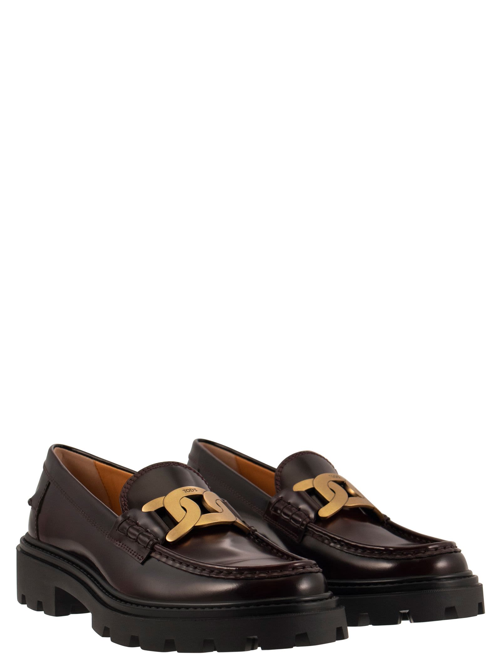 Shop Tod's Moccasin With Chain In Bordeaux