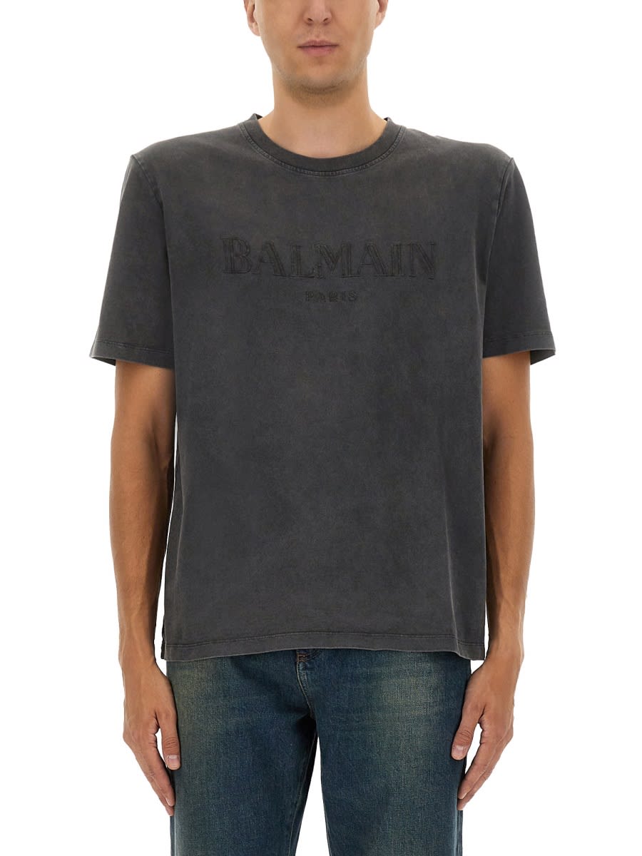 Balmain T-shirt With Logo Embroidery In Gray