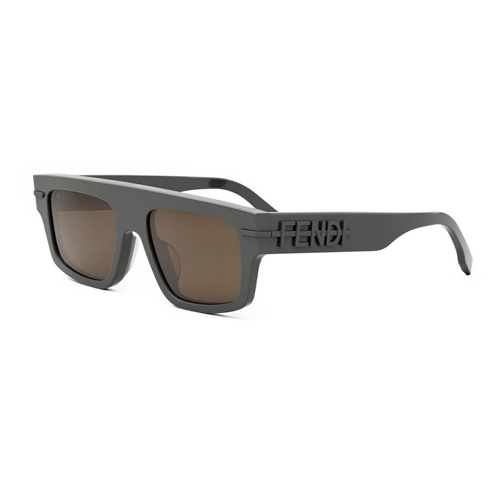 Shop Fendi Sunglasses In Grigio/marrone