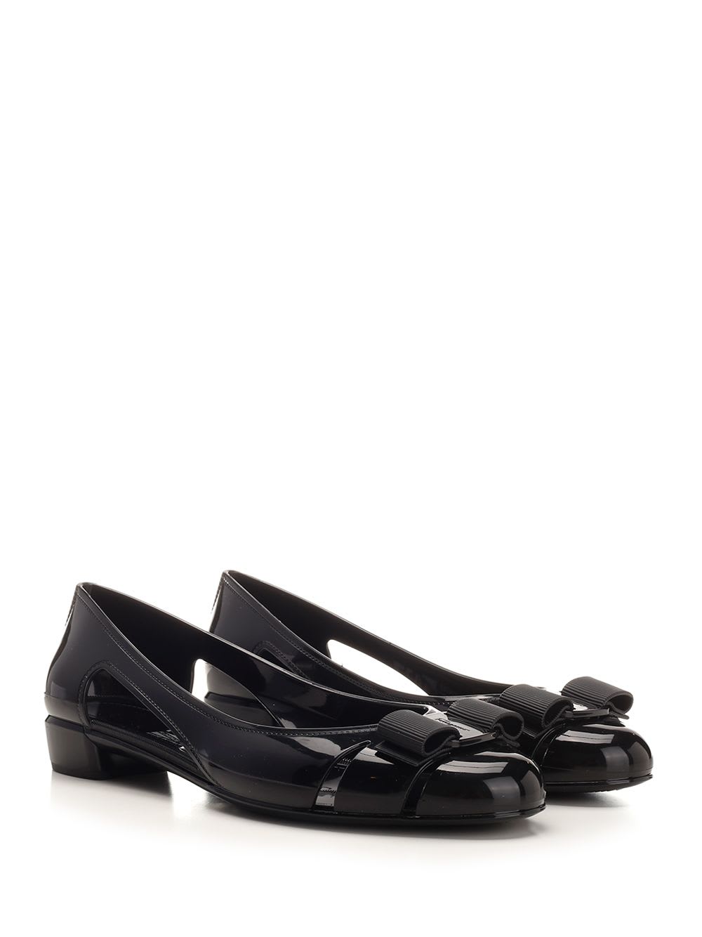 Shop Ferragamo Vara Bow Jelly Ballerina In Black