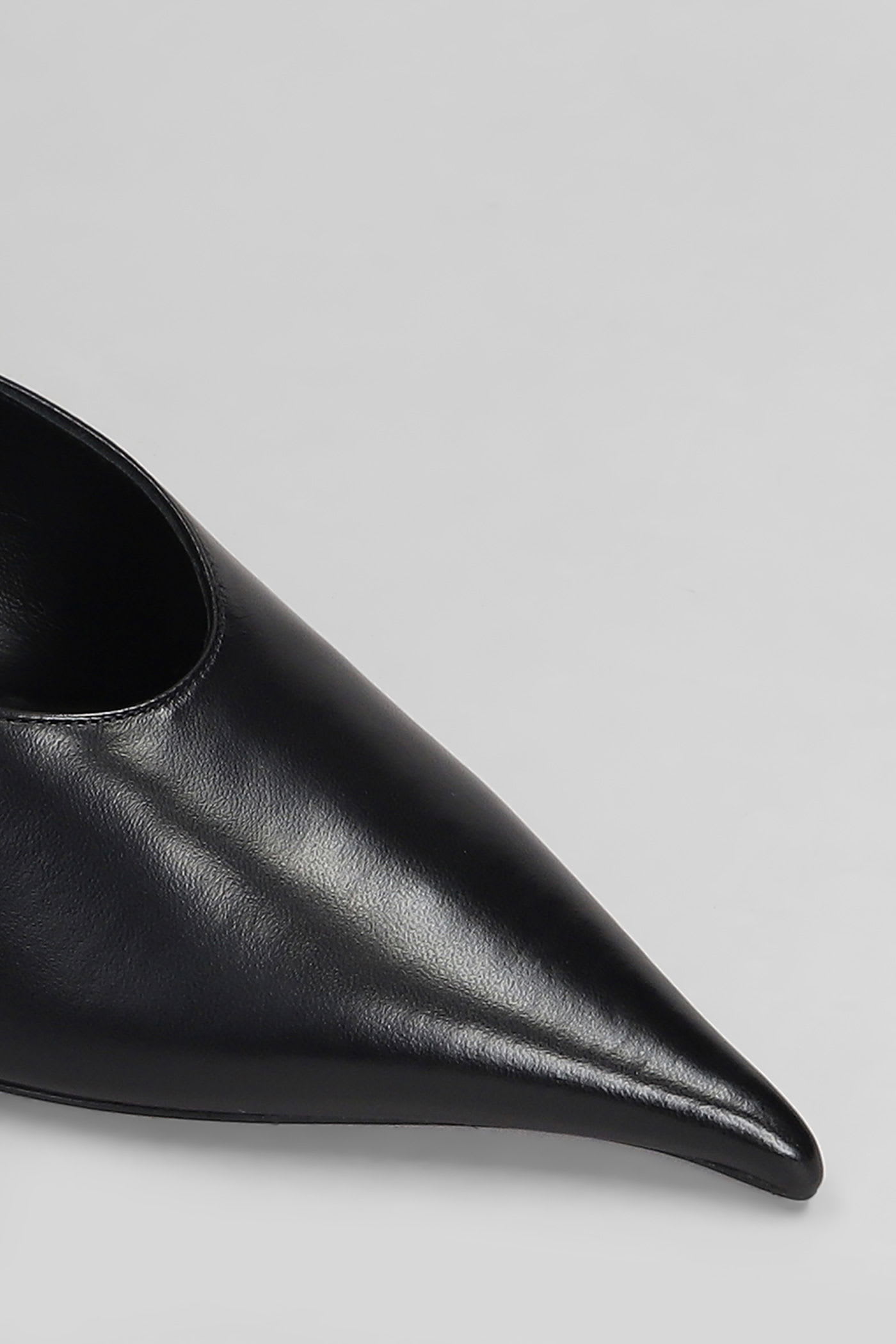 Mugler Slipper-mule In Black Leather In Black