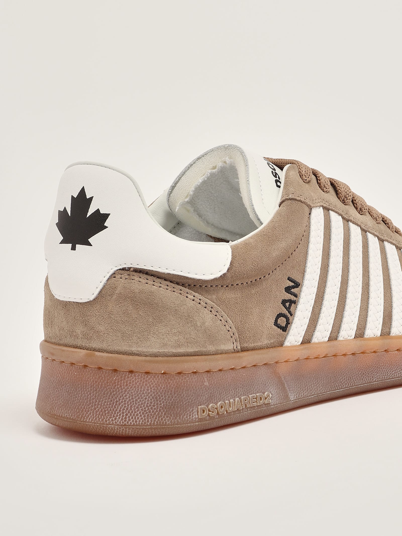 Dsquared2 Boxer Sneakers In M4071