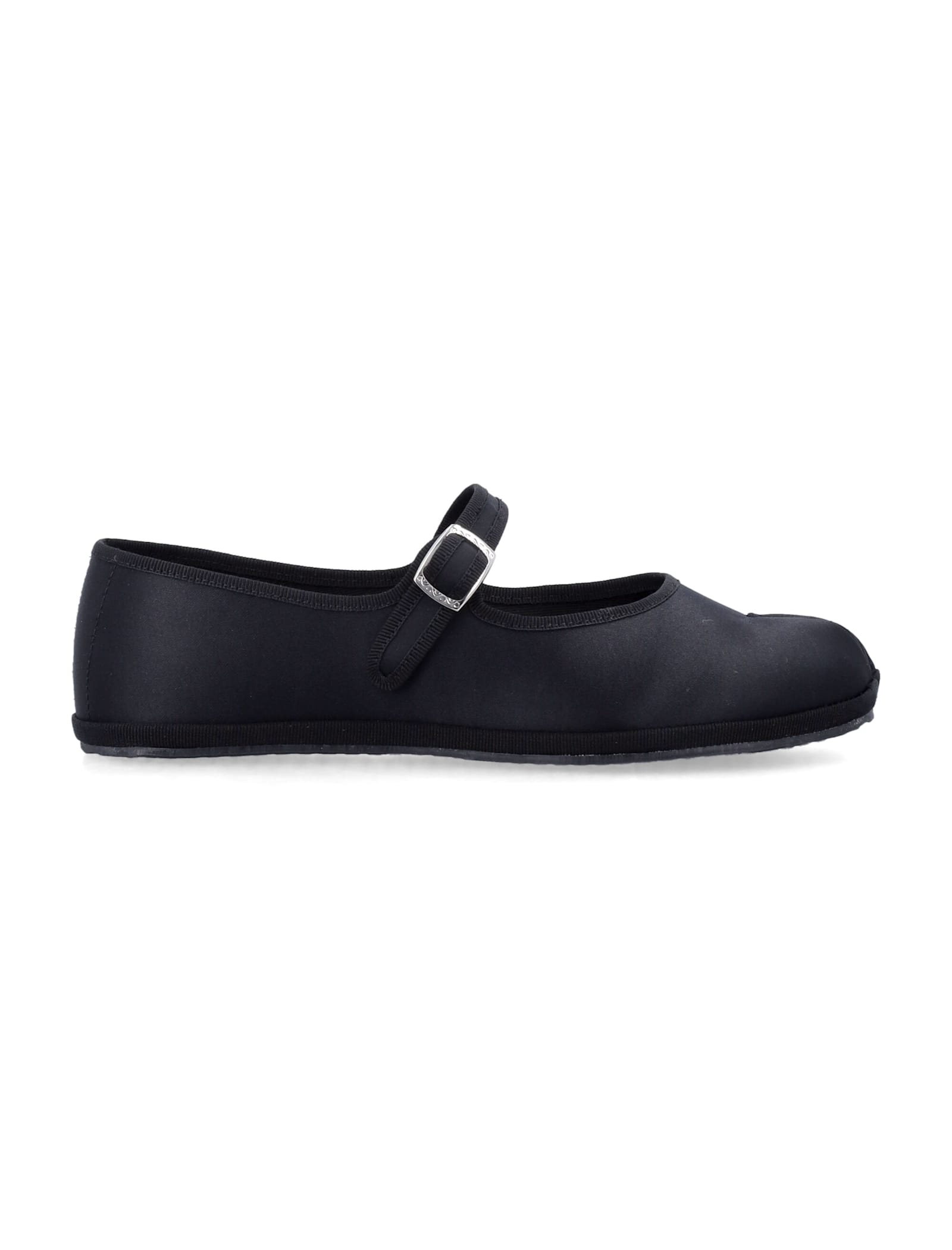 Fu-tabi Satin Flat