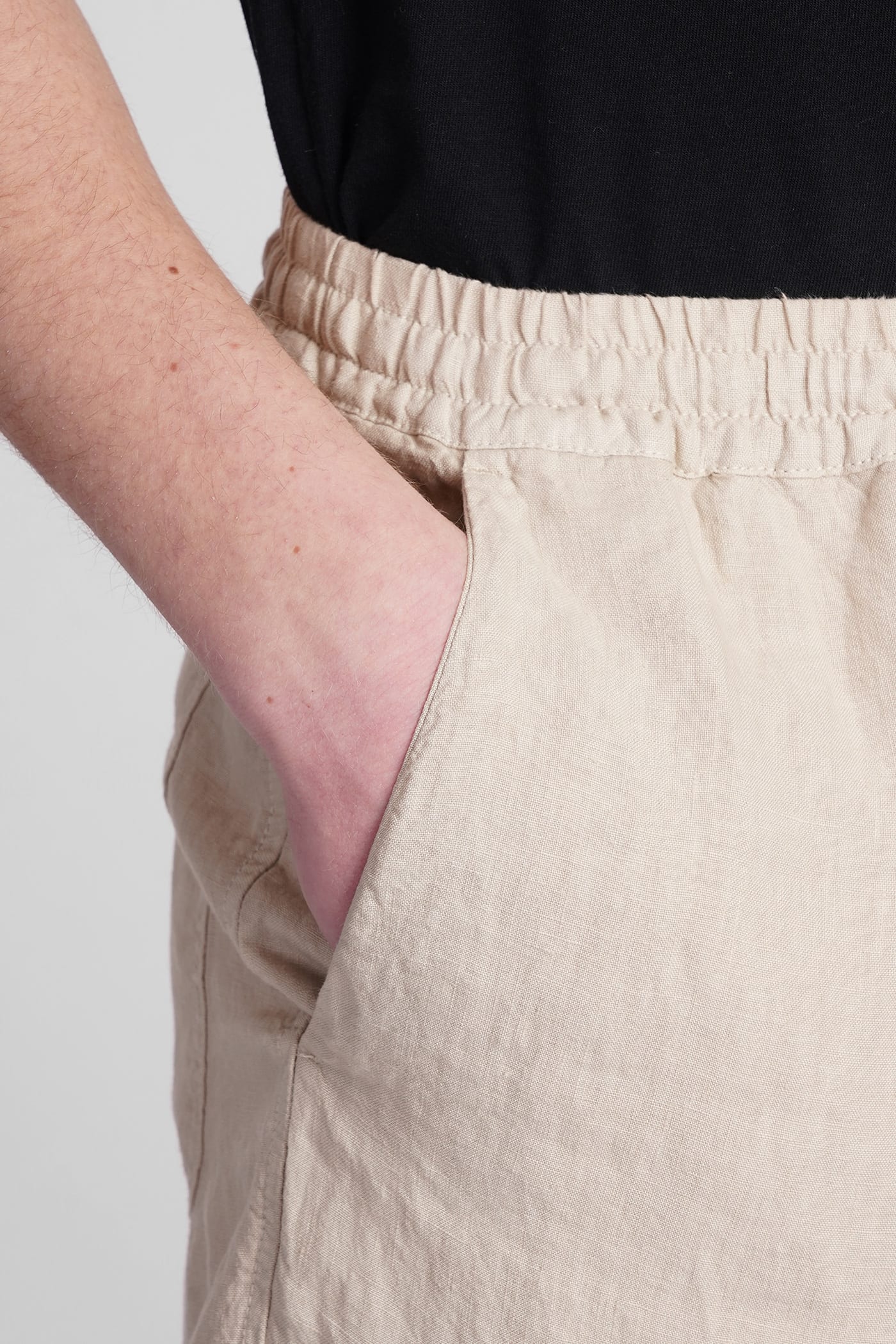 Shop 120% Lino Shorts In Beige Linen