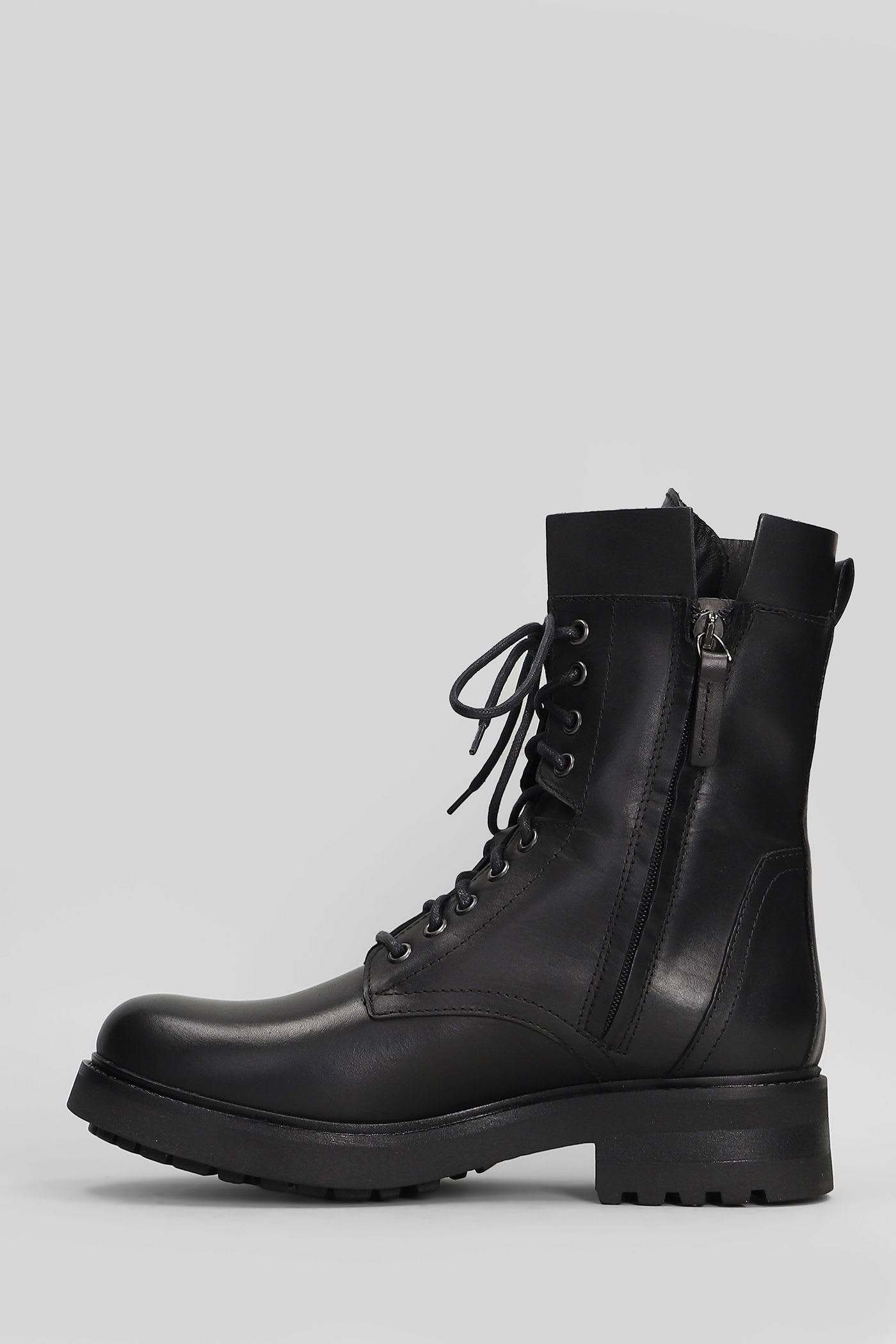 Julie Dee Combat Boots In Black Leather In Black