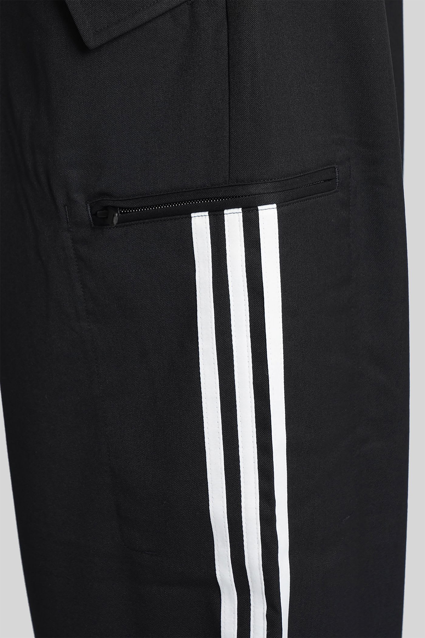 Y-3 Loose Black Jogger Pants With Adjustable Drawstring And Striped Details In Black