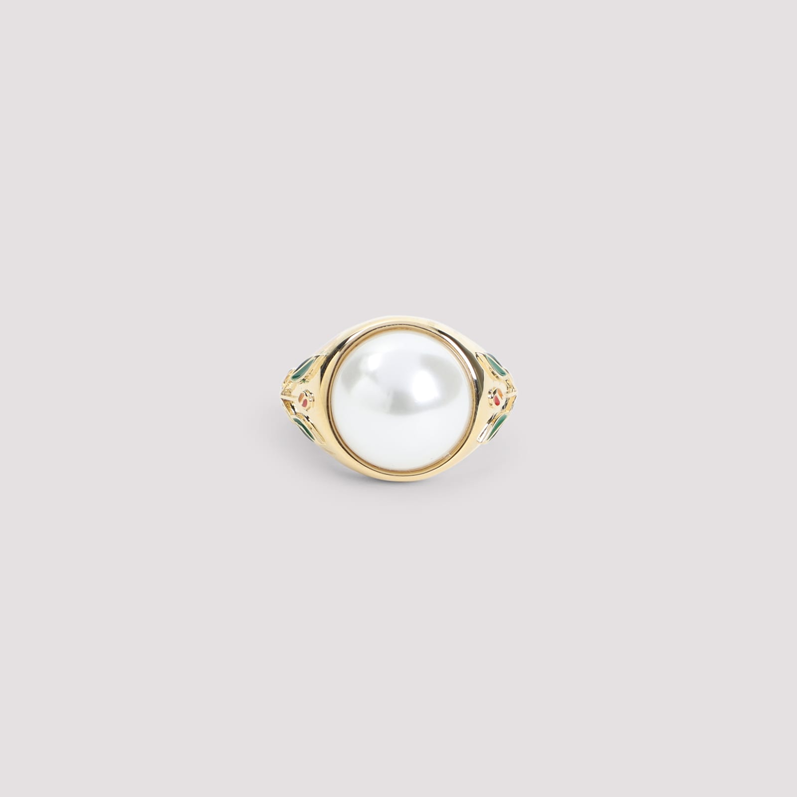 Casablanca Pearl Signet Ring Laurel Detailing In Gold