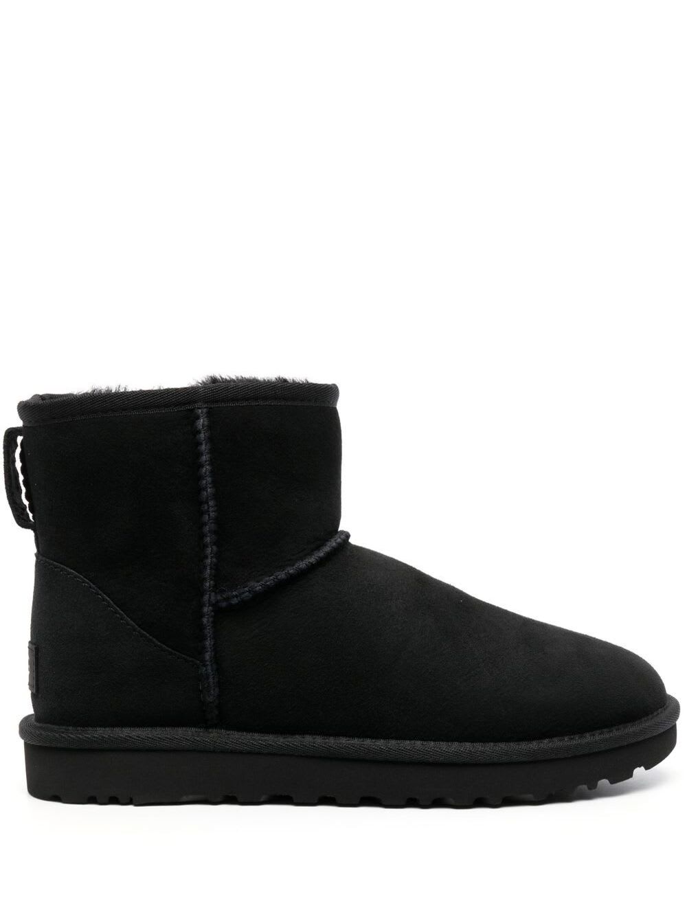 UGG mini Classic Ii Black Pull-on Boots In Suede Woman