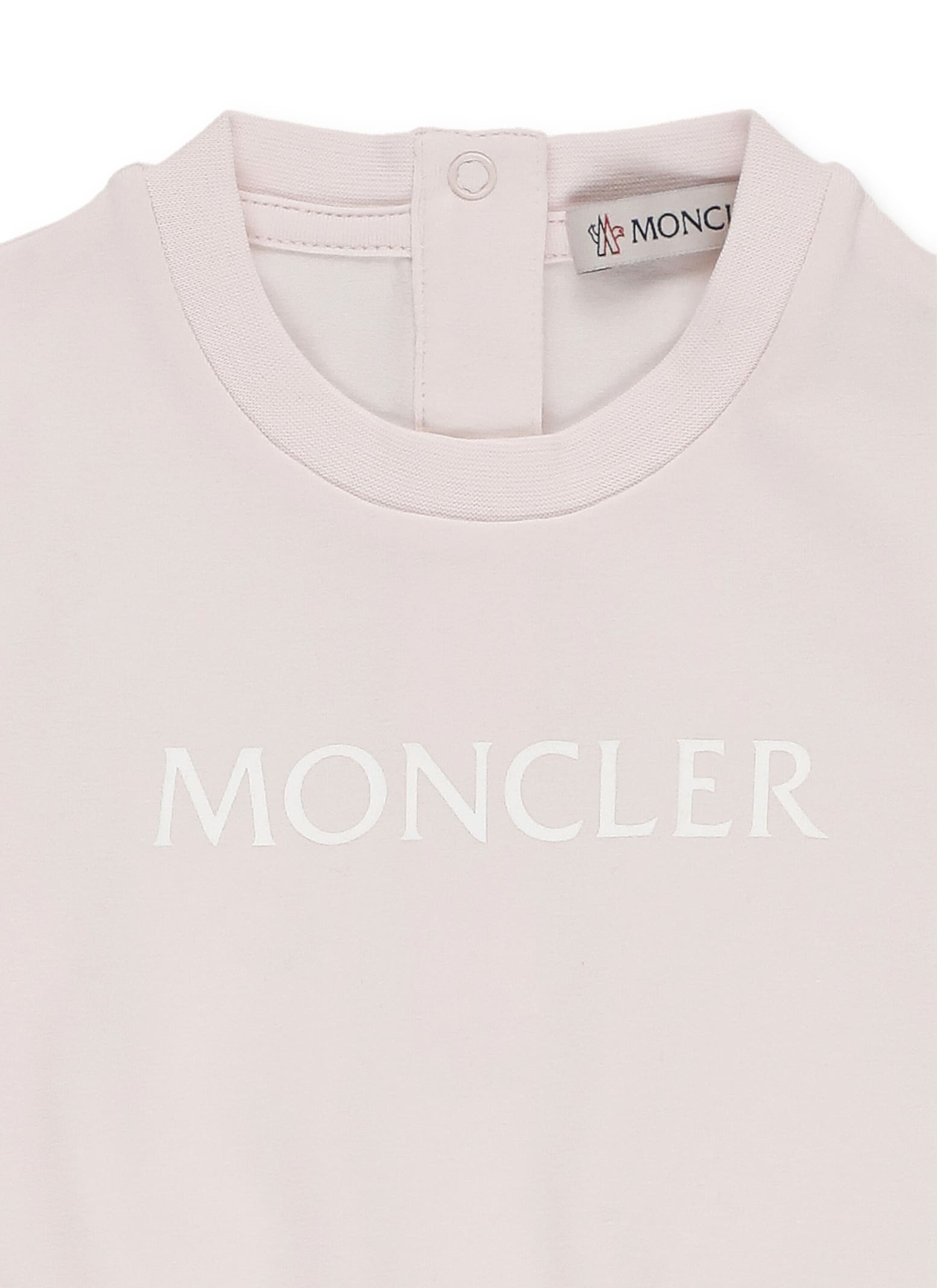 Shop Moncler T-shirt With Logo In Pink