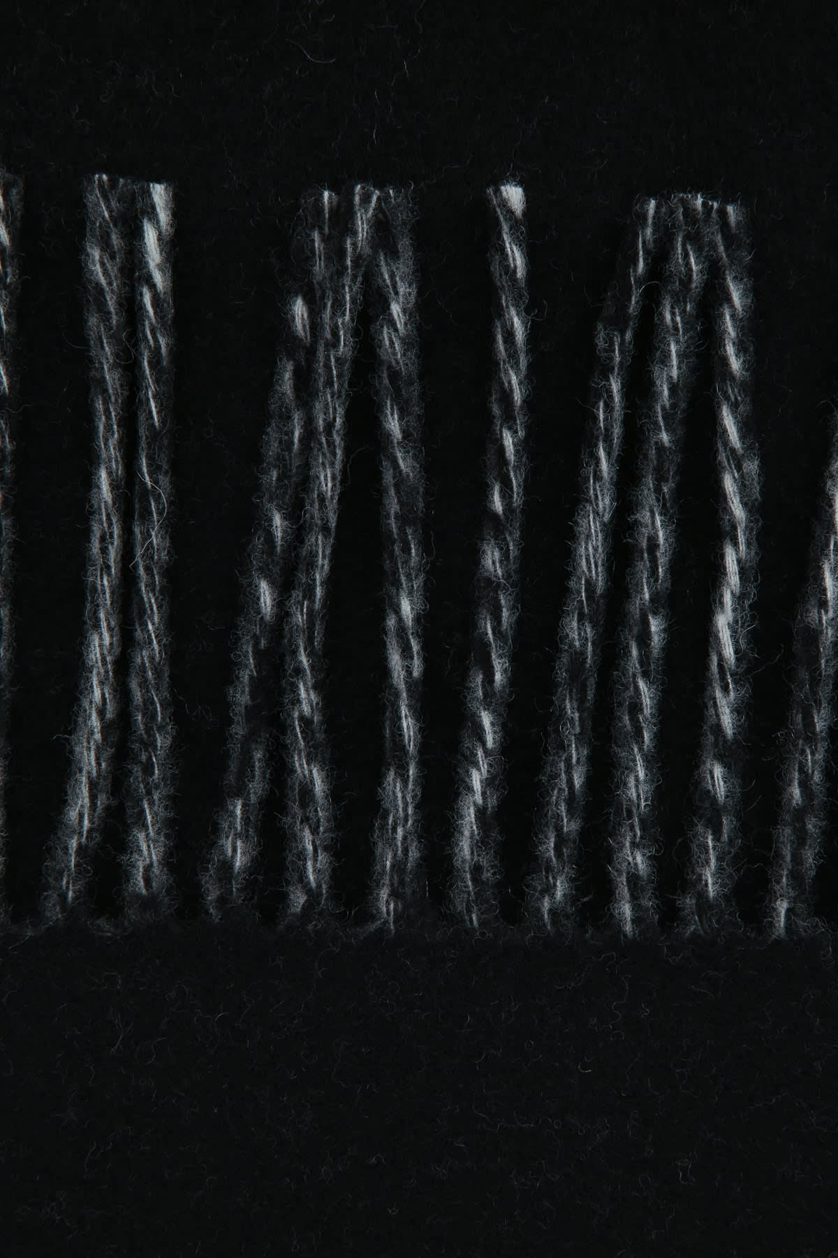 Jacquemus Scarves And Foulards In Black