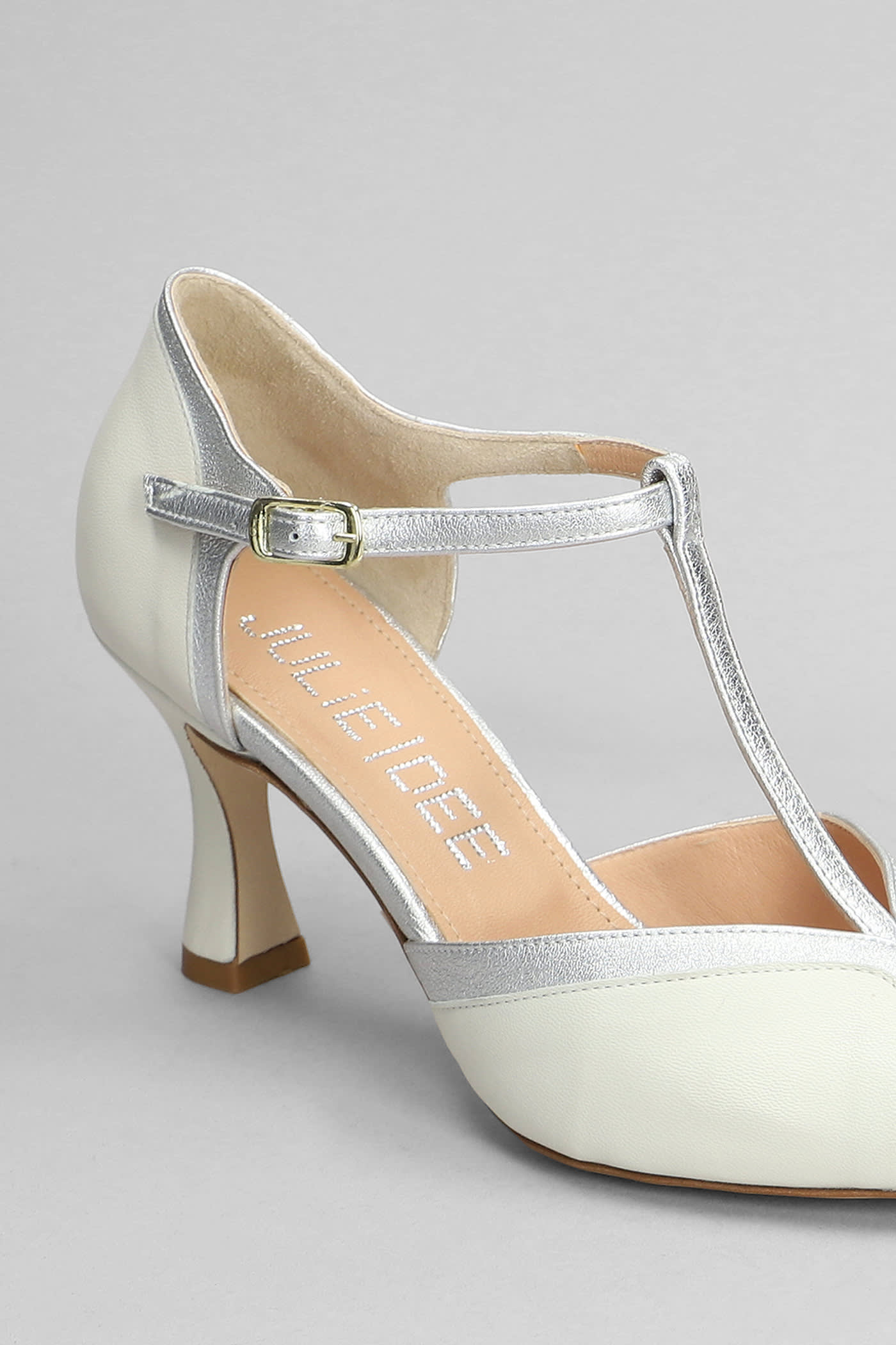 Julie Dee Sandals In White Leather In White