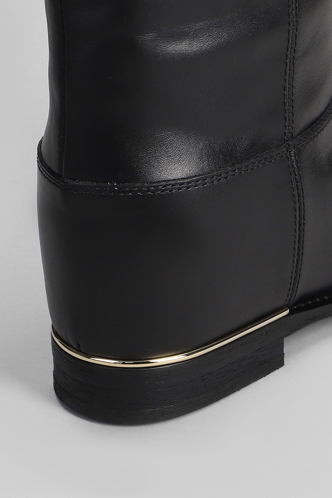 Via Roma 15 In Black Leather In Black