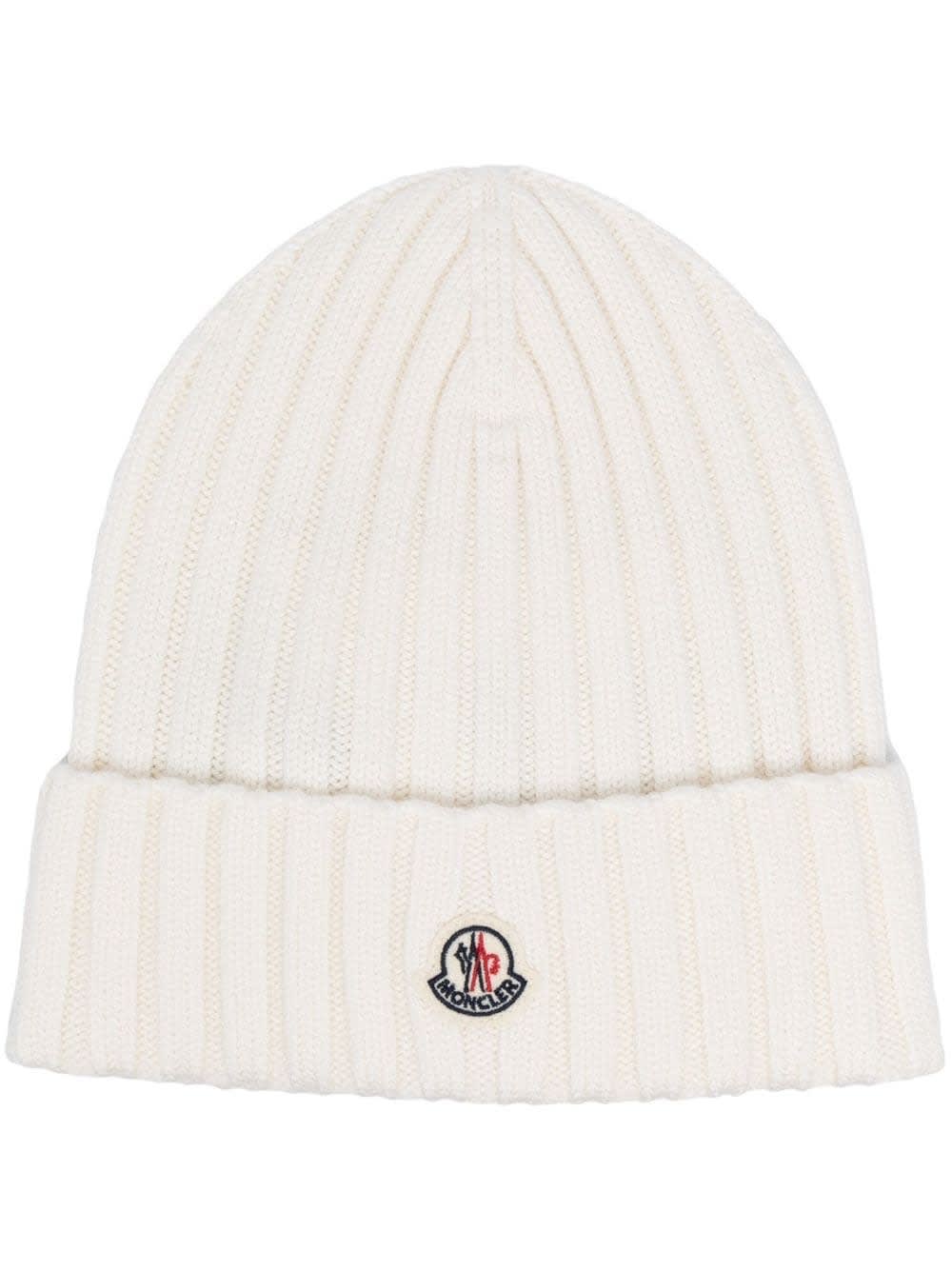 Moncler White Wool Beanie With Logo Patch In Bianco