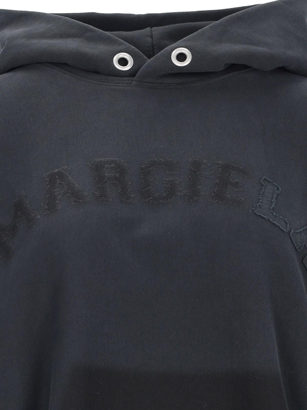 Maison Margiela Hoodie In Black