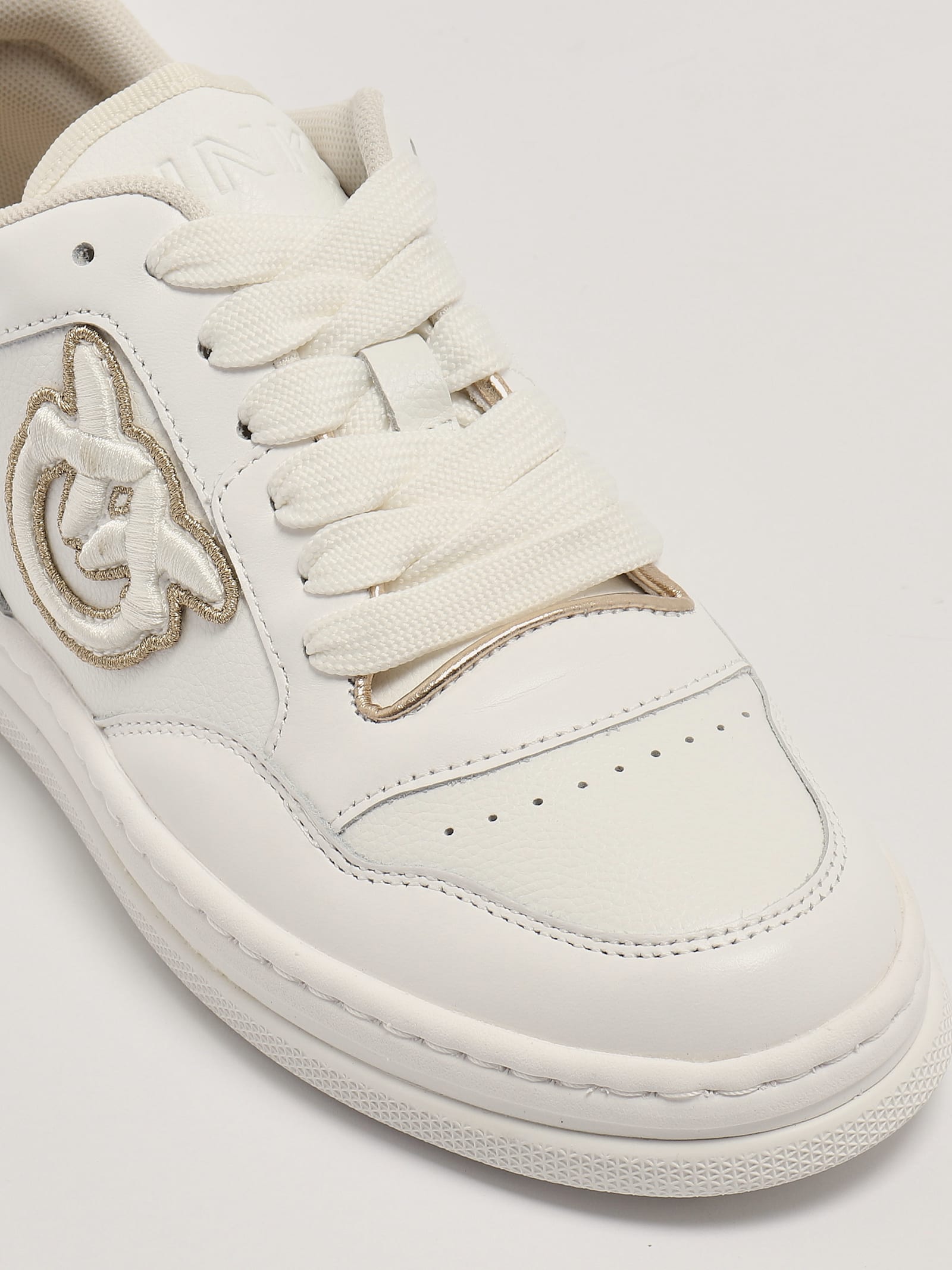 Shop Pinko Mandy 01 Sneaker In Bianco-oro