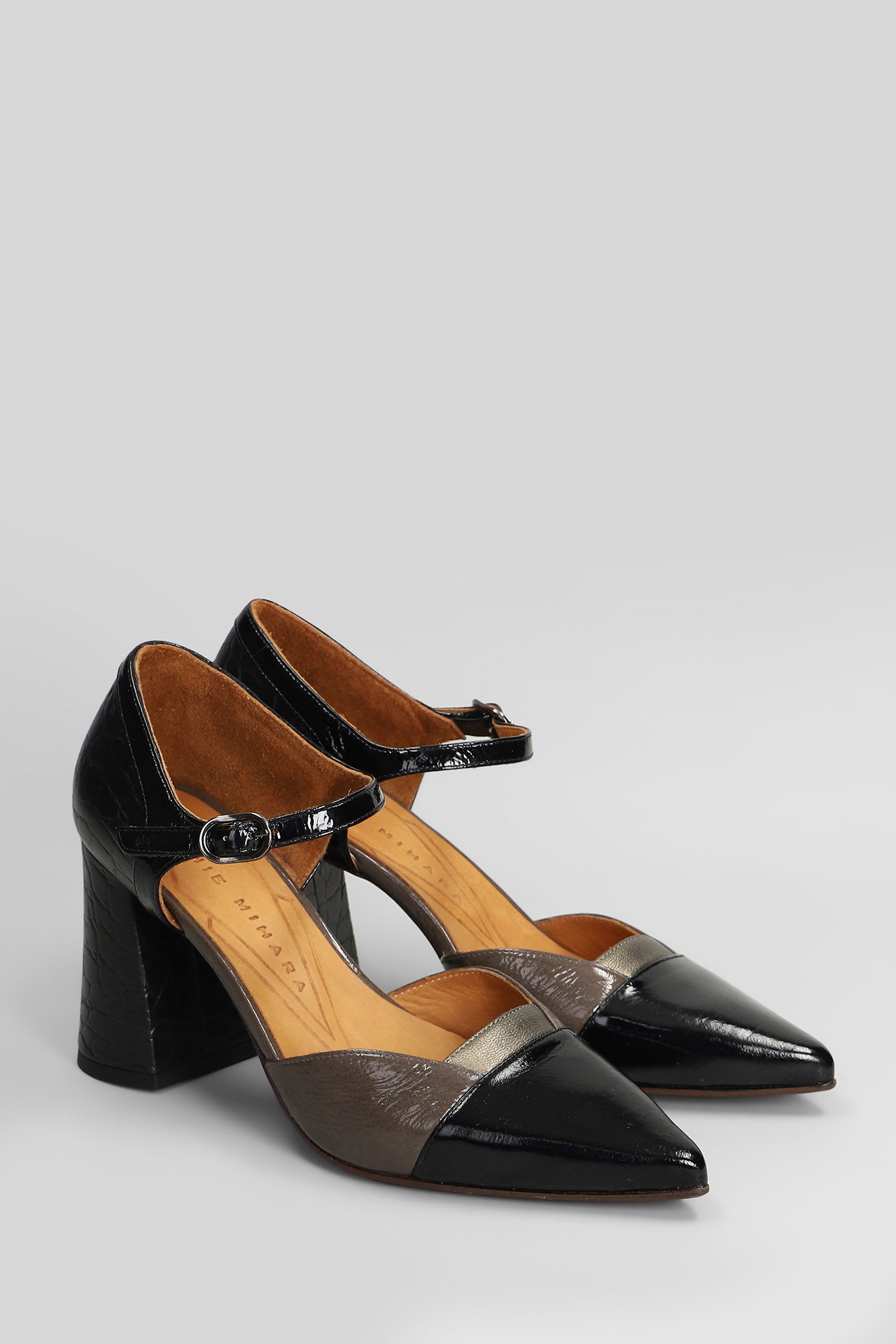 Chie Mihara Luer Pumps In Black Leather In Black