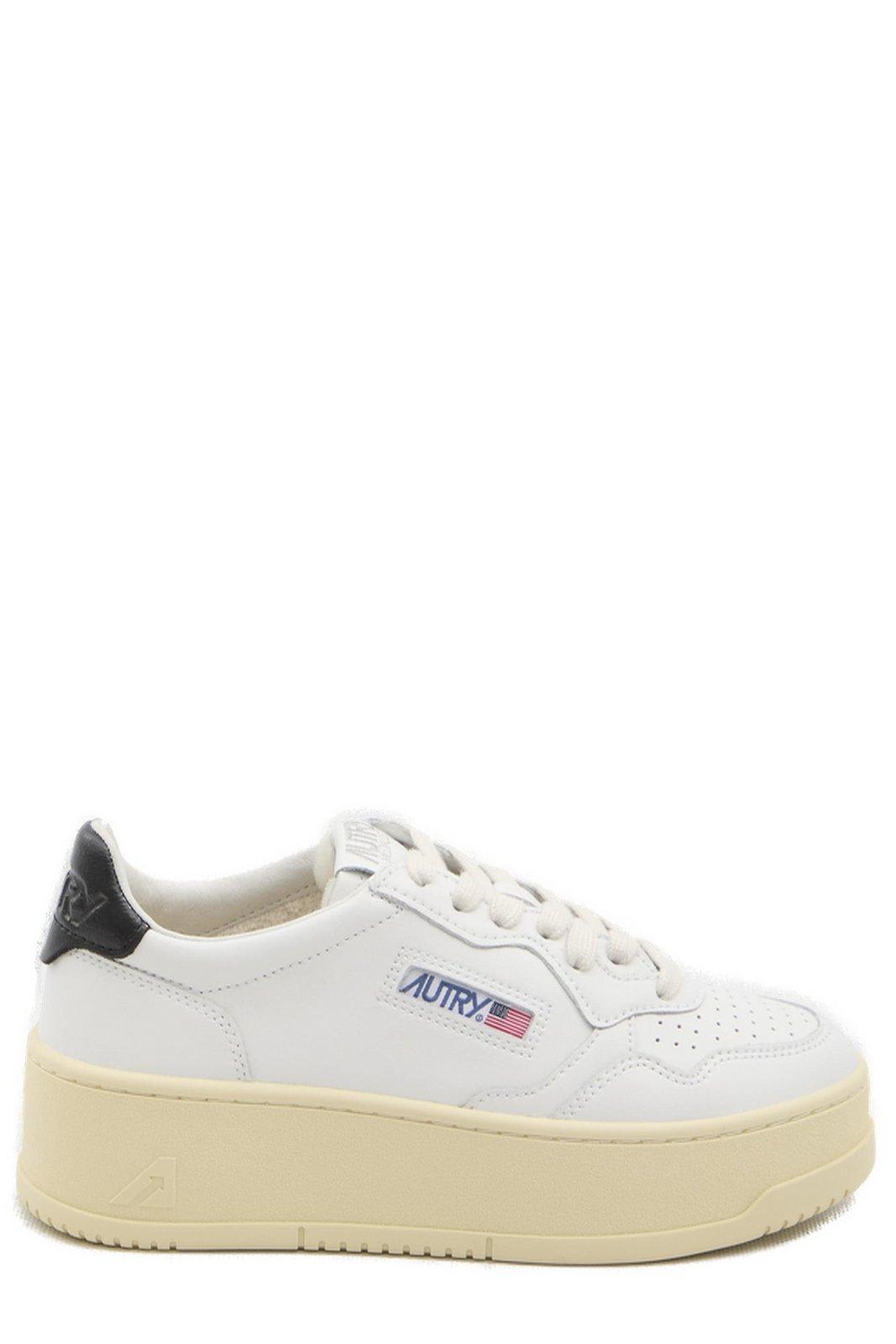 Medalist Logo Embroidered Platform Sneakers