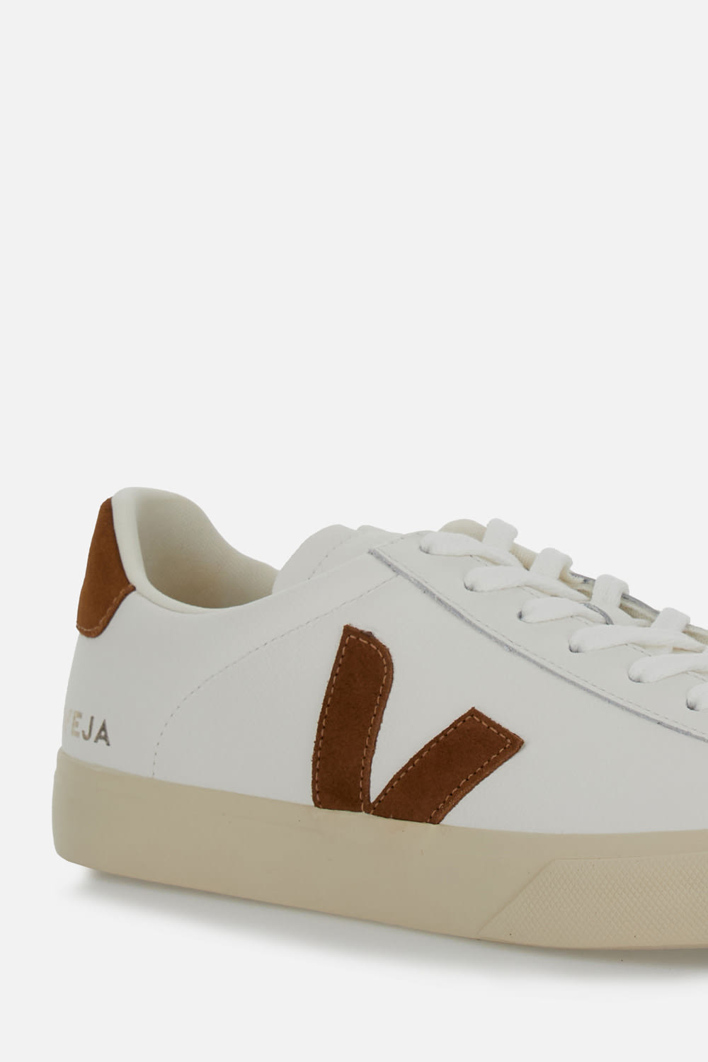 Veja Sneakers Campo Chromefree White Cognac In Brown
