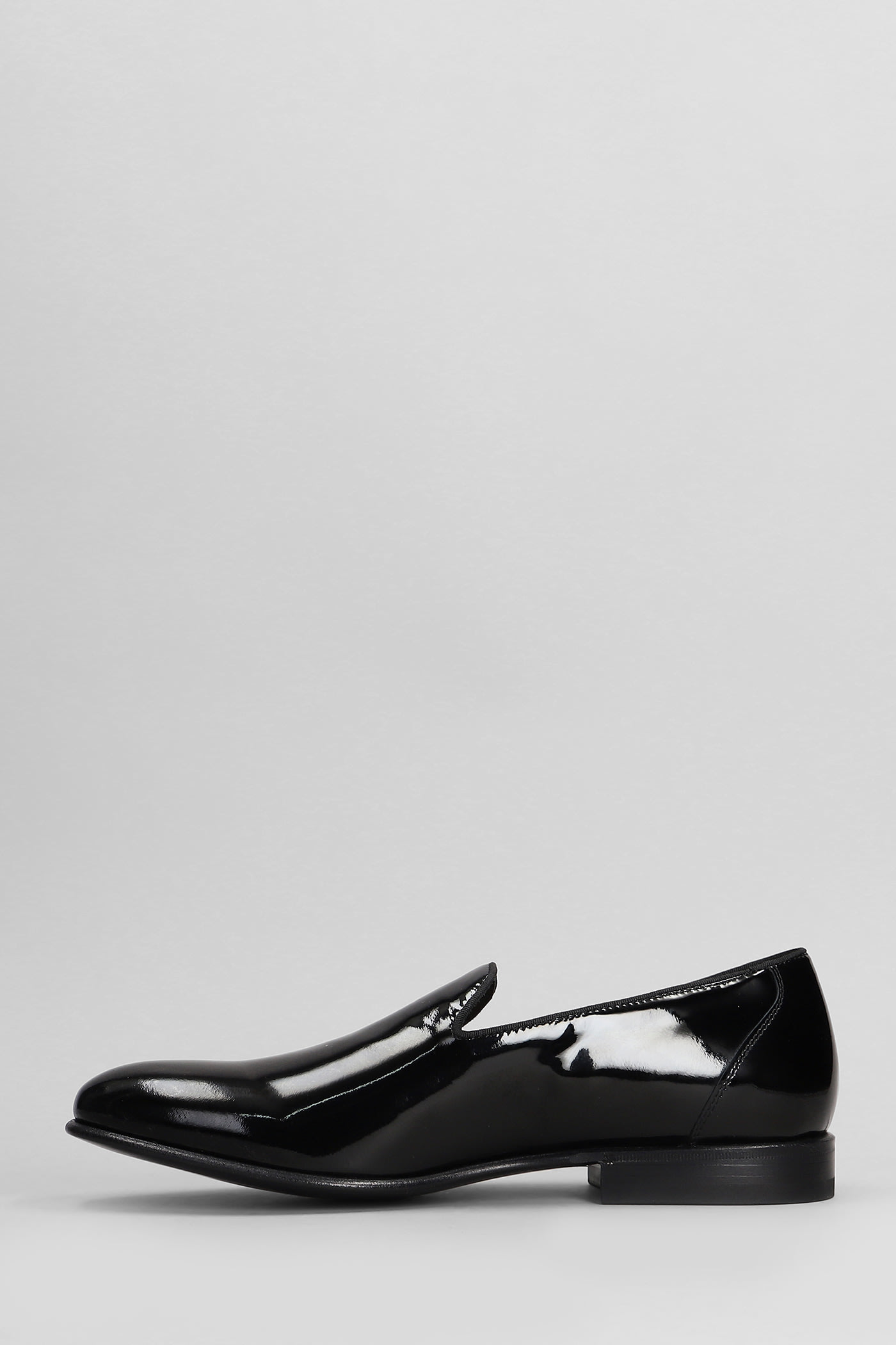 Green George Loafers In Black Patent Leather In Black