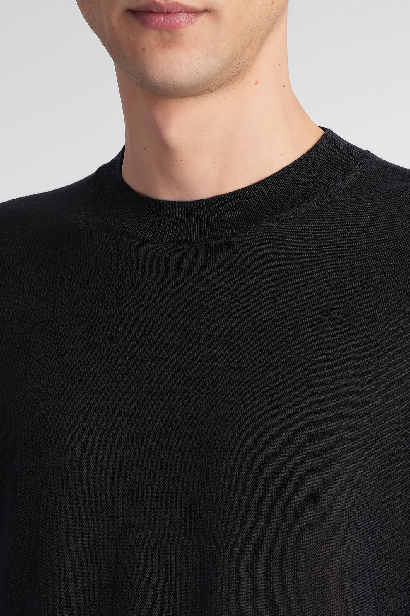 Laneus Relaxed Fit Polo Knitwear In Luxurious Wool-cashmere Blend In Black