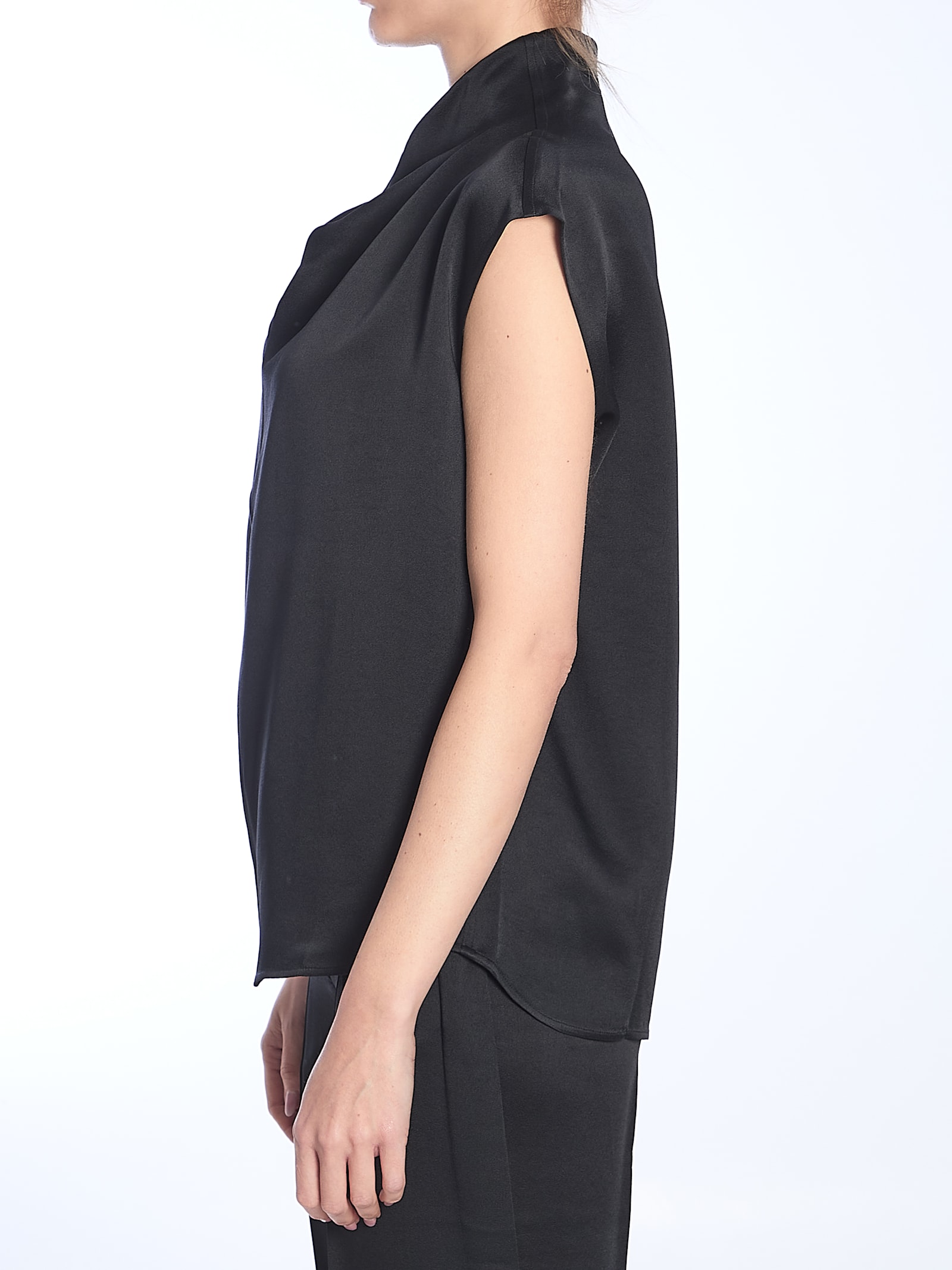 Totême Black Collared Sleeveless Top In Black