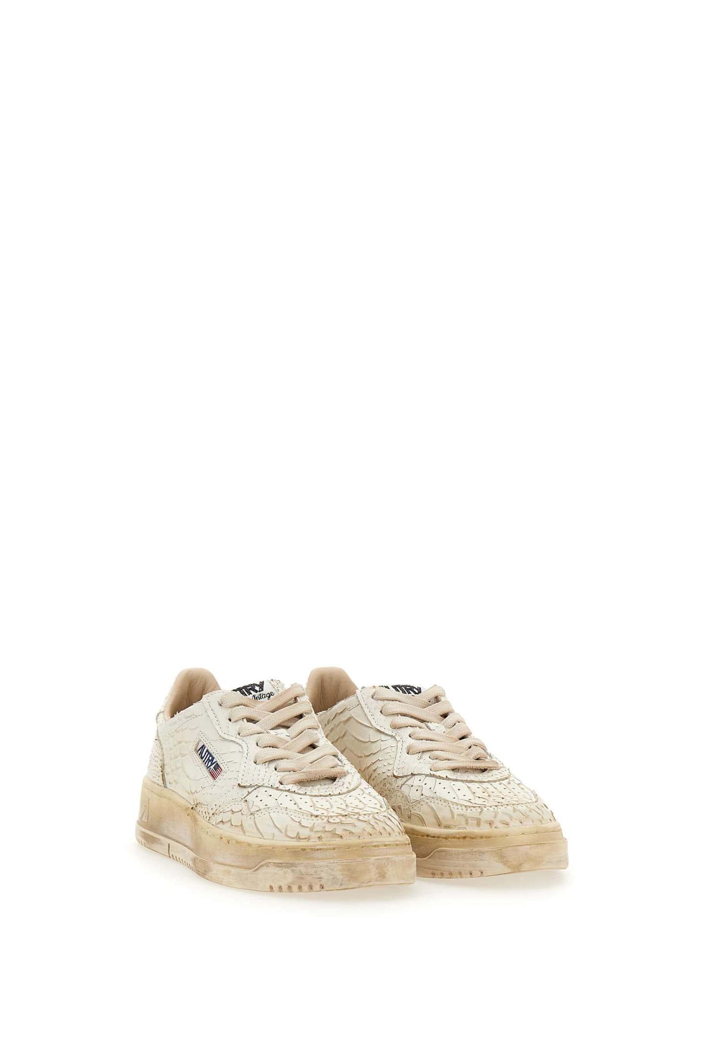 Shop Autry Avlw Pc06 Sneakers In White