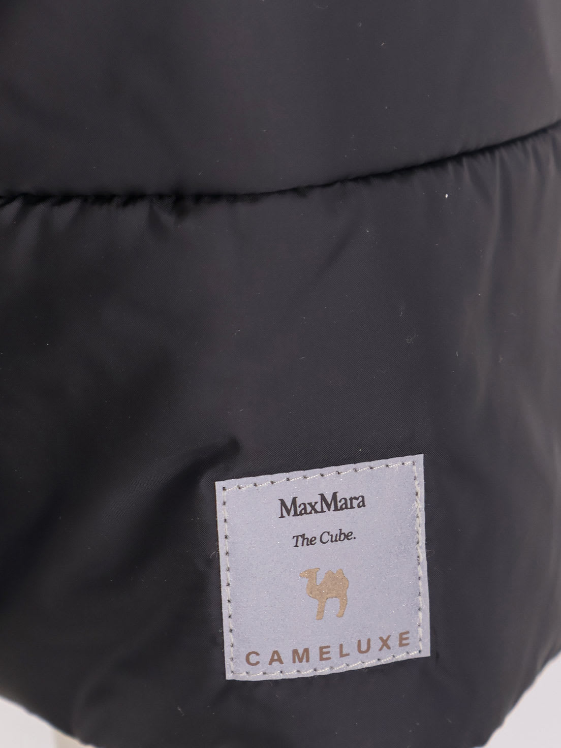 Max Mara The Cube Daria Nylon Jacket In Black
