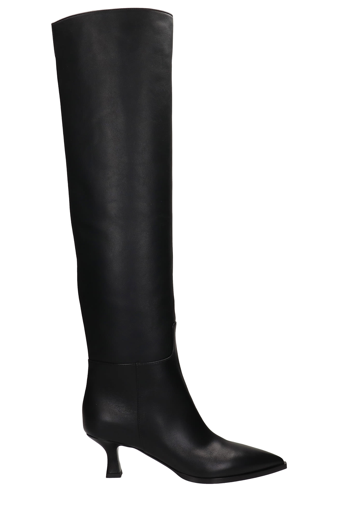 3JUIN Bea 055 Low Heels Boots In Black Leather