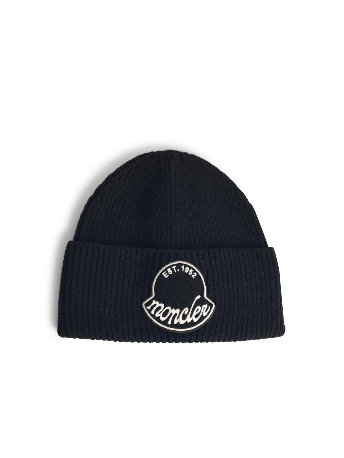 Moncler Black Wool Knit Logo Patch Beanie In Black