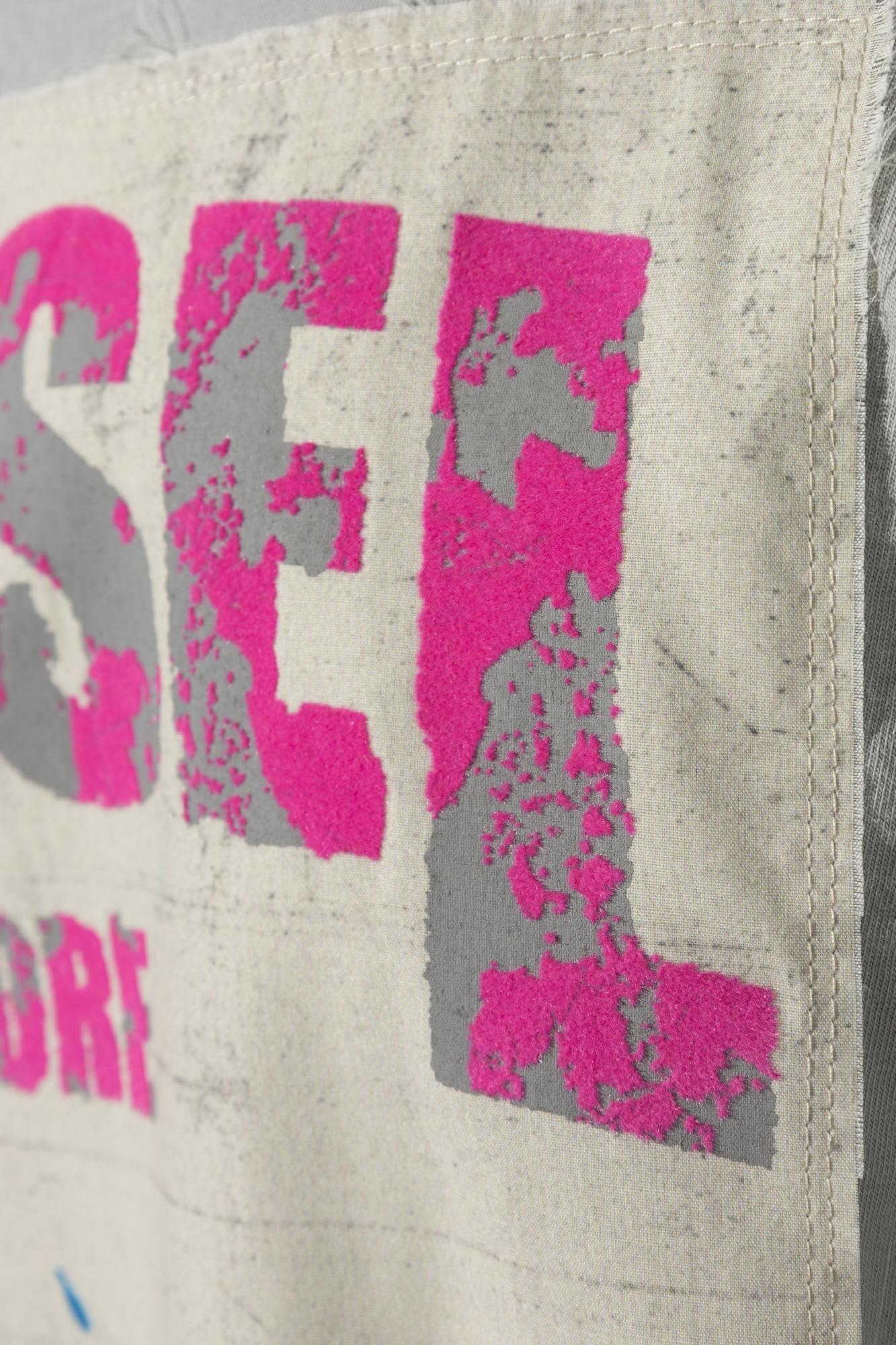 Diesel T-boxt Slits R8 Graphic Patch T Shirt In Grey