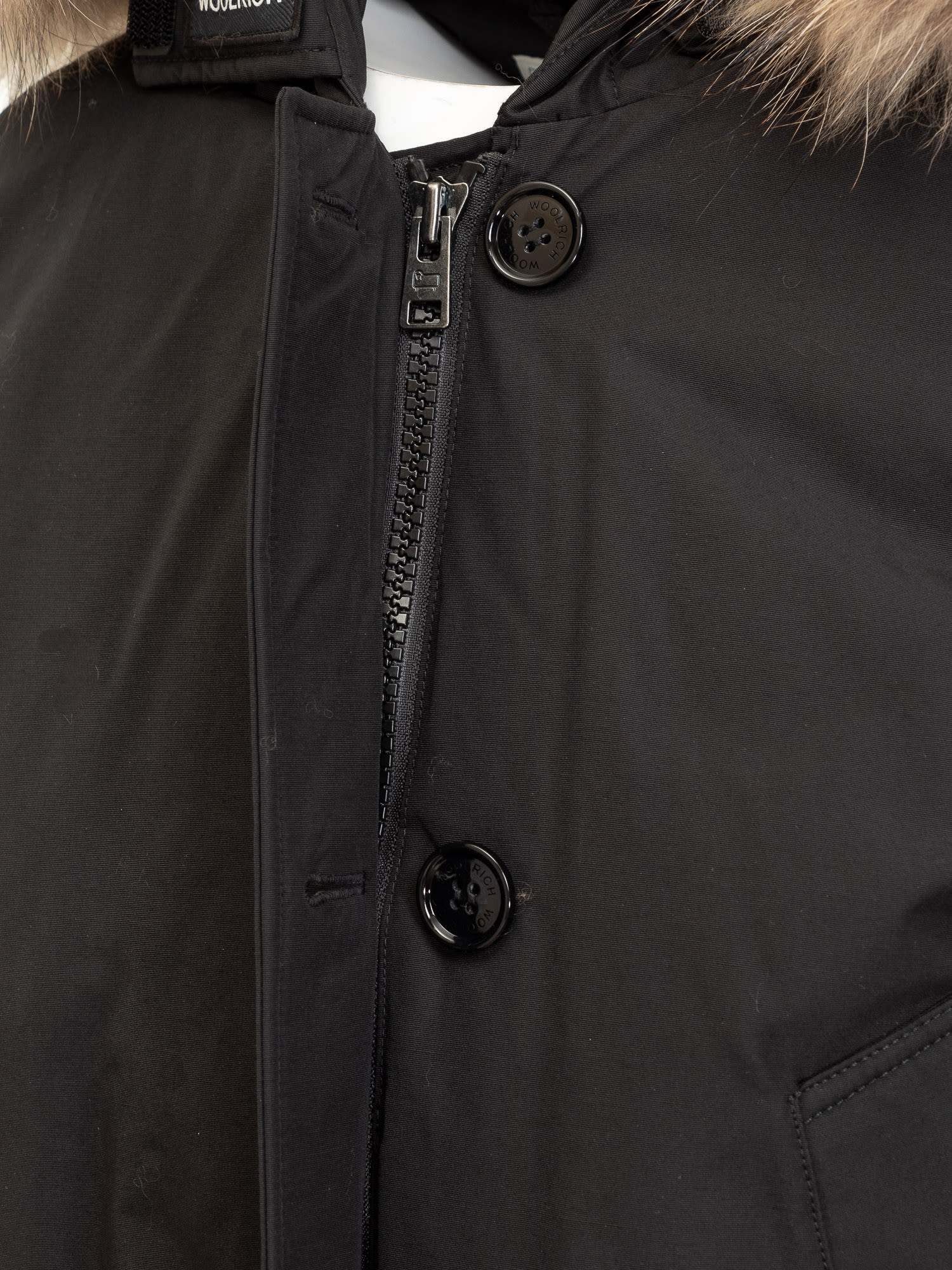 Woolrich Arctic Buttoned Jacket In Black