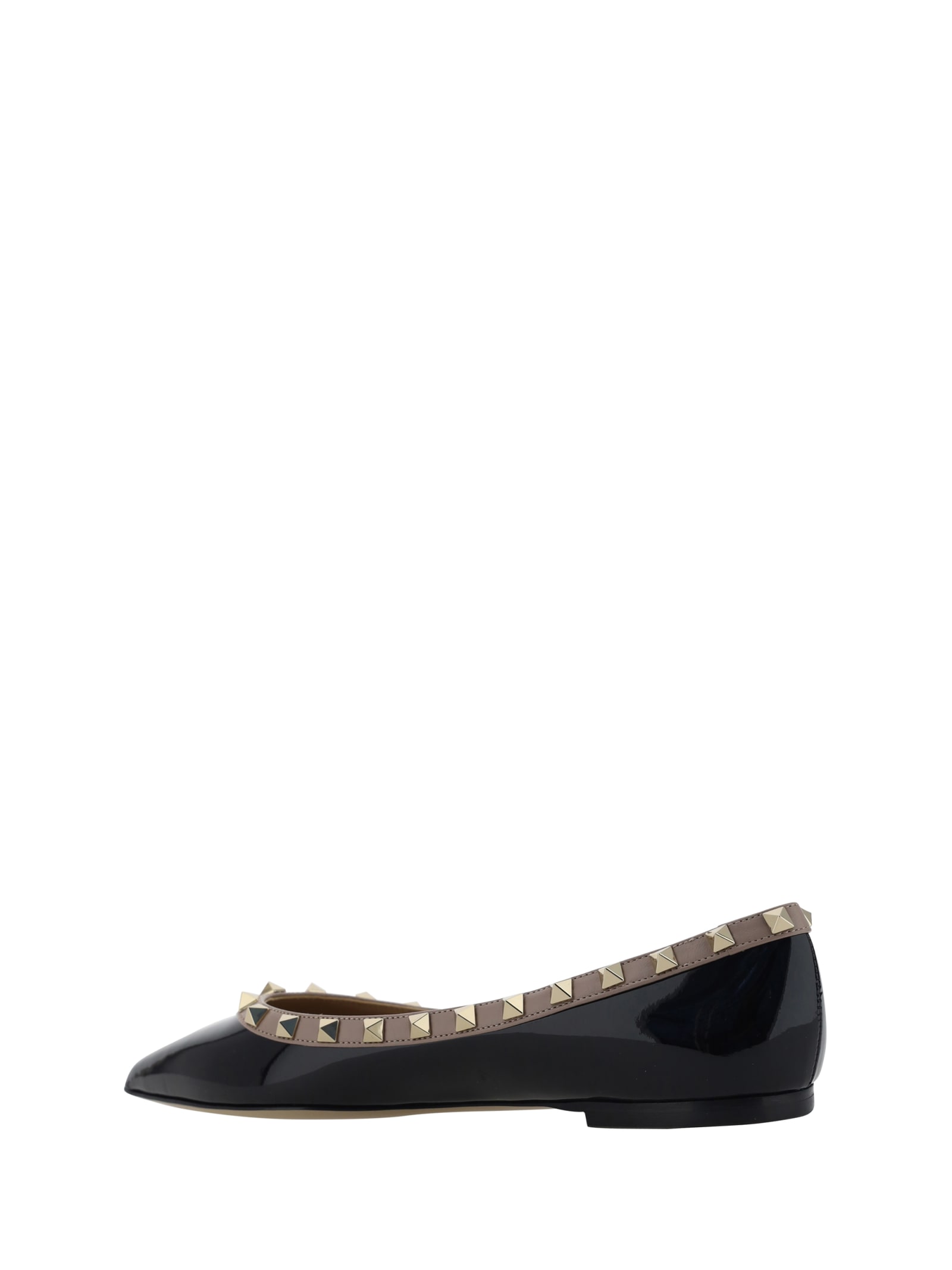 Shop Valentino Garavani Rockstud Ballerinas In Nero/poudre