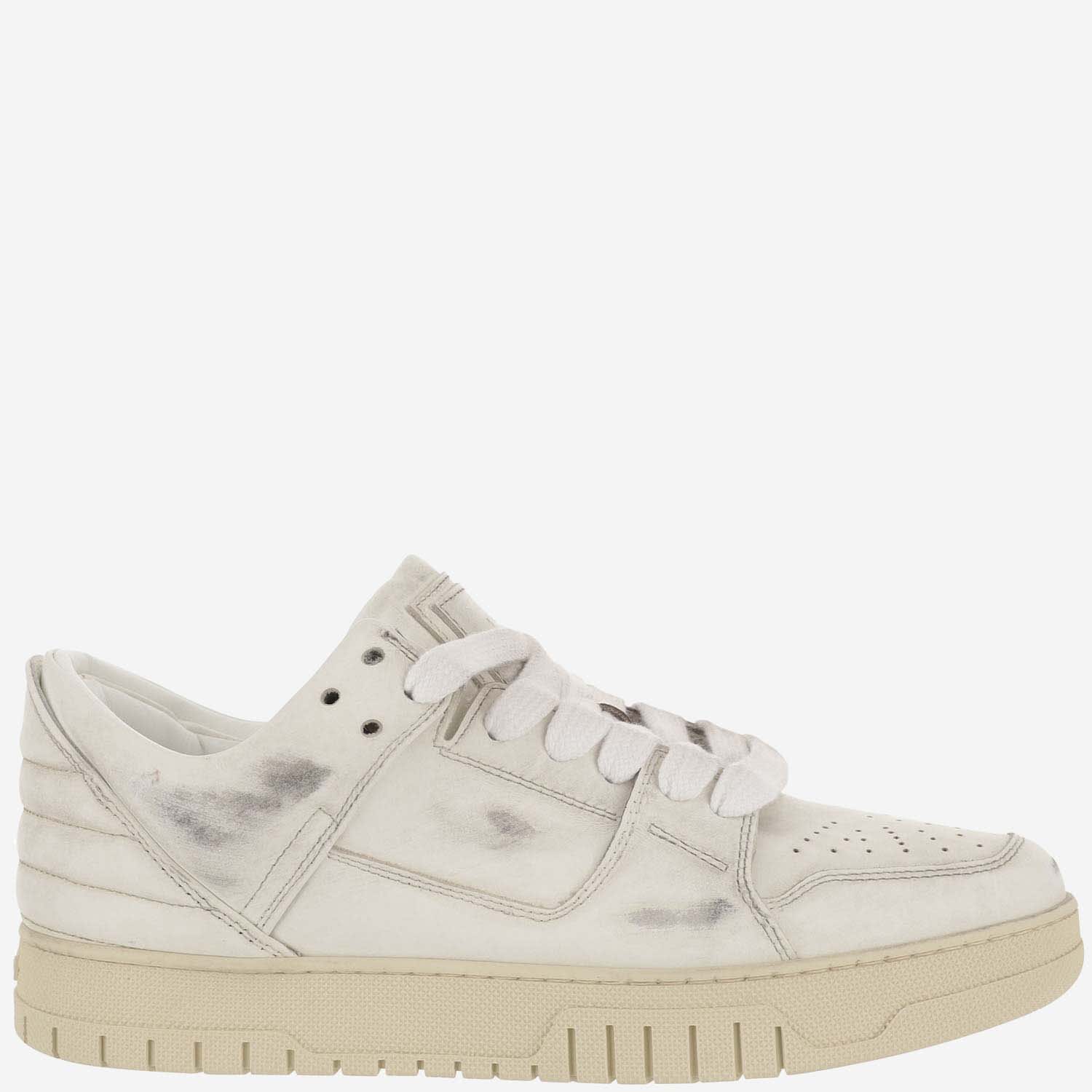 Shop 1989 Studio Vintage Effect Low Sneakers In Dirty White