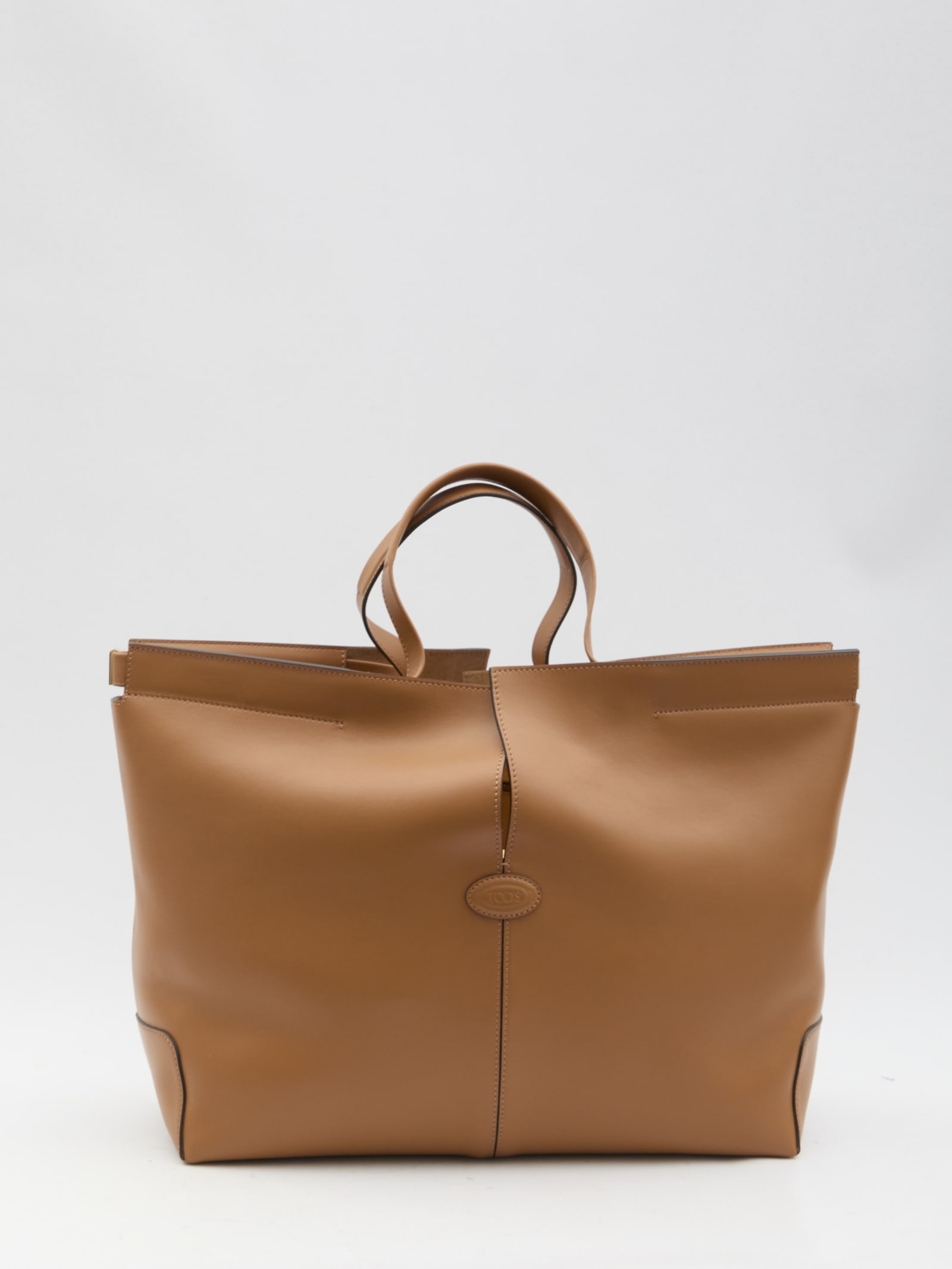 Shop Tod's Medium Di Folio Bag In Cuoio