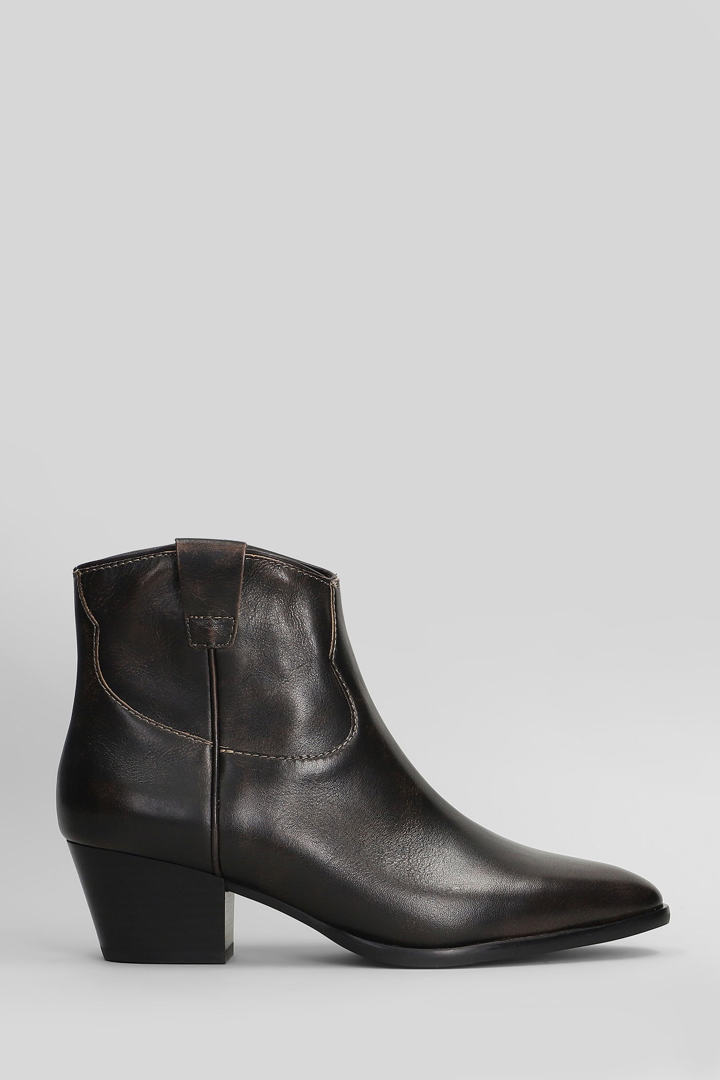 Fame Texan Ankle Boots In Black Leather