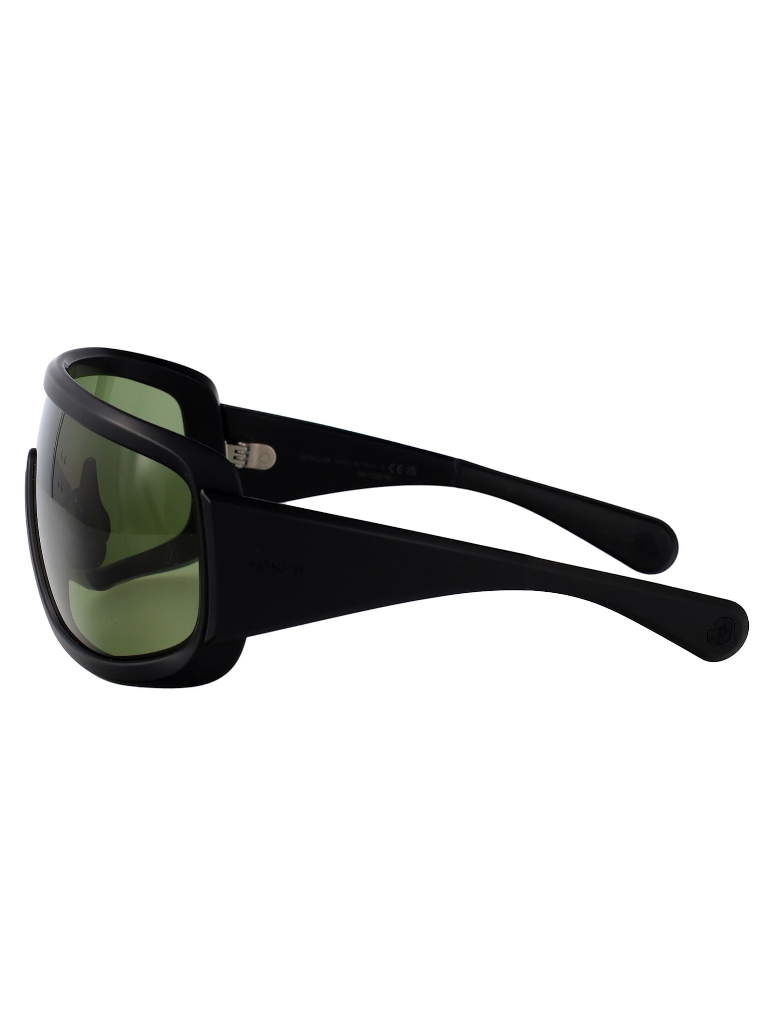 Moncler Matte Black Injectate Sunglasses In Black