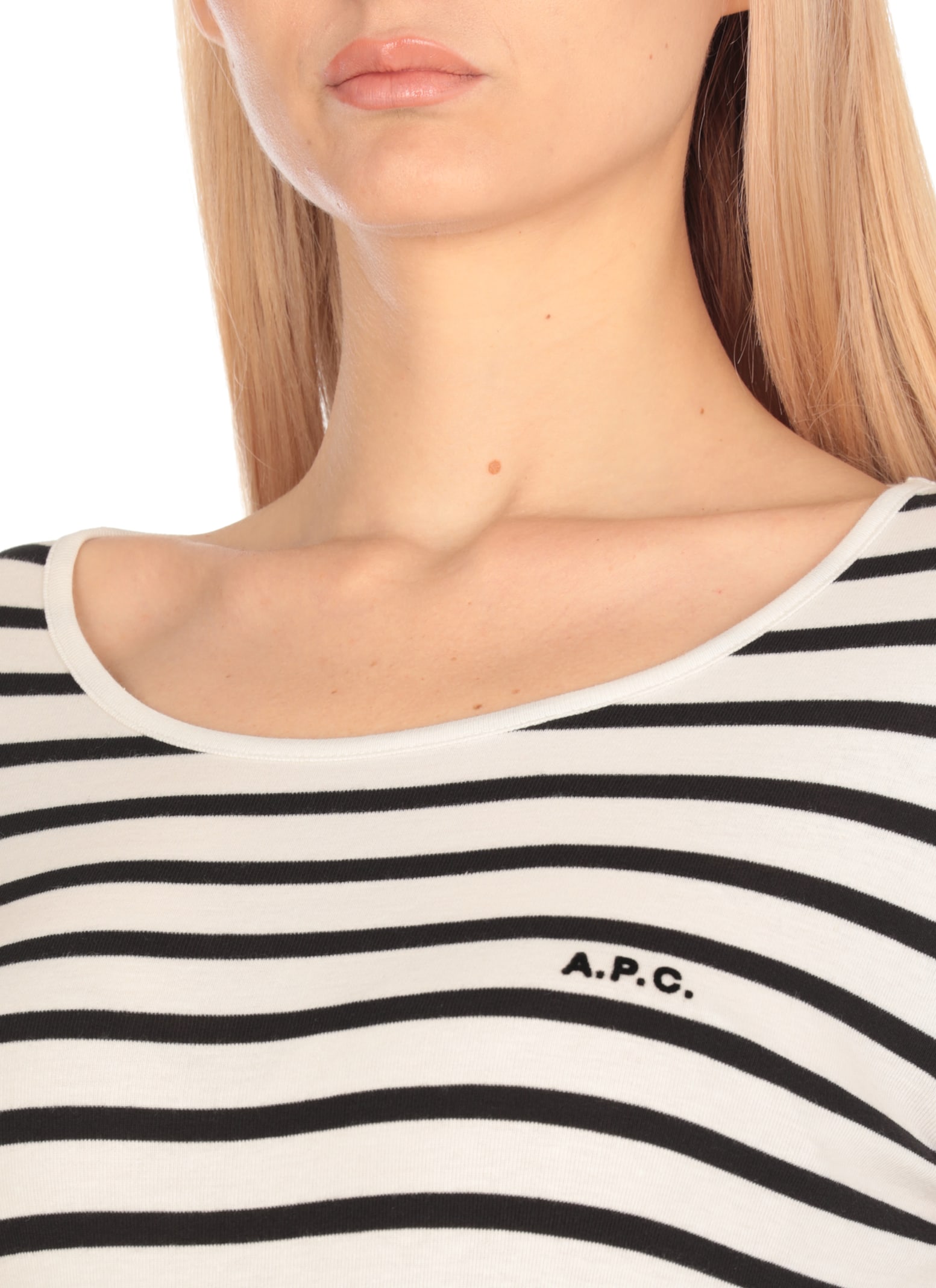 Apc A.p.c. T-shirt "caroll" In White