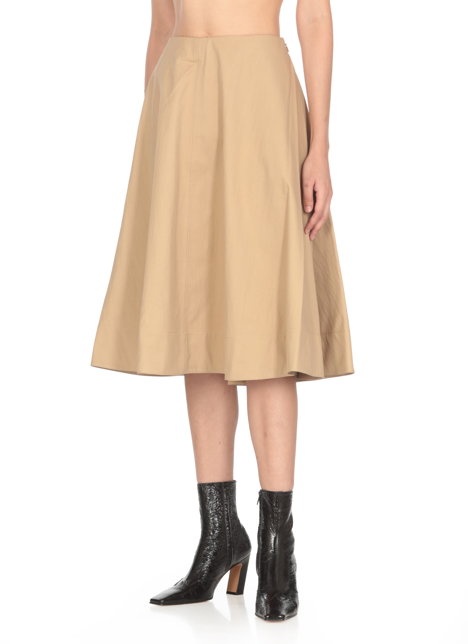 Shop Khaite Renta Skirt In Beige