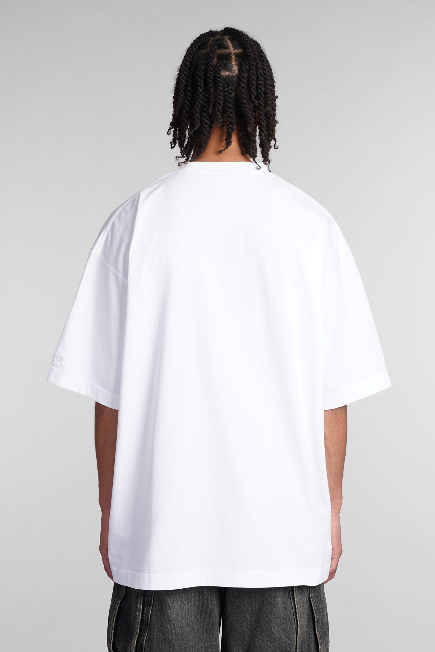 Shop Vetements T-shirt In White Cotton