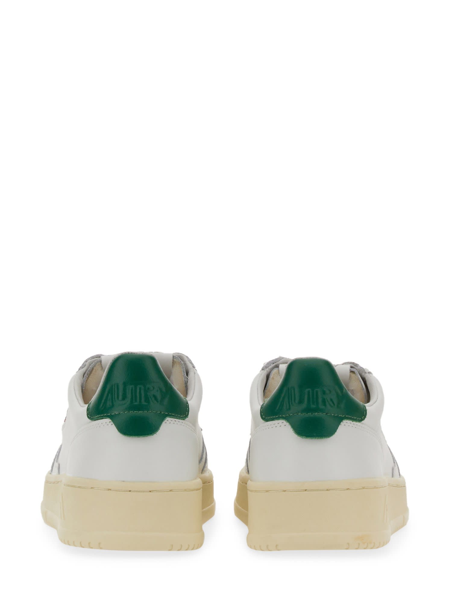 Autry Medalist Low Sneakers In White/green