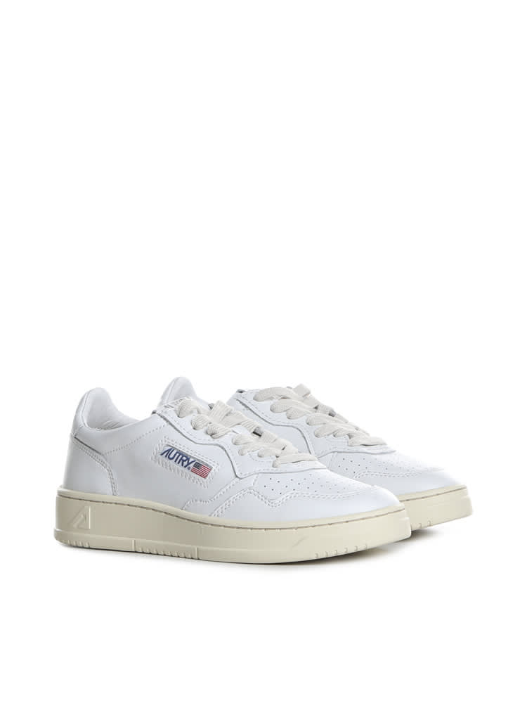 AUTRY MEDALIST SNEAKERS IN WHITE LEATHER 