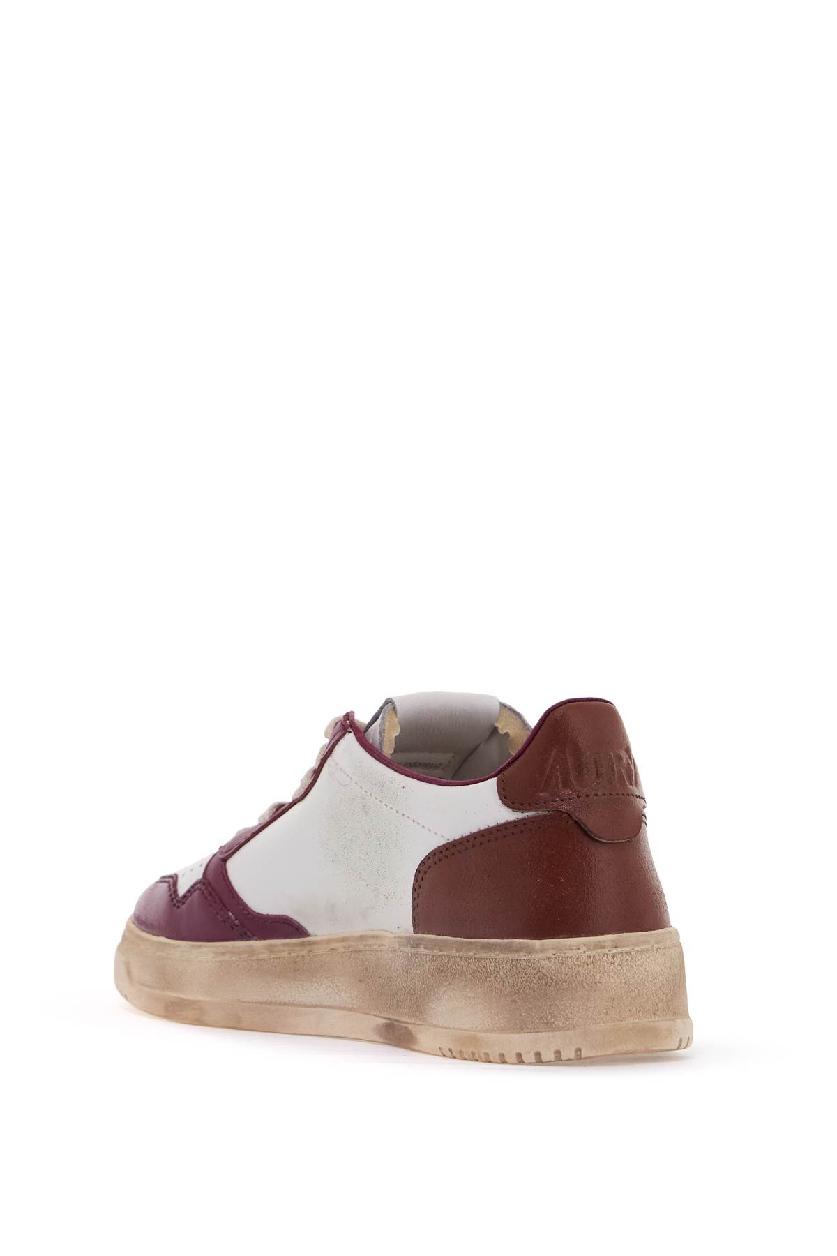 Autry Medalist Low Super Vintage Sneakers In Red